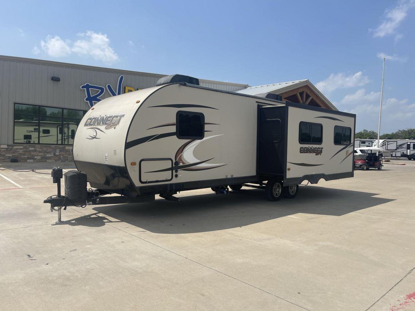 2016 BEIGE KZRV CONNECT SPREE C29 (4EZTL2928G8) , located at 4319 N Main St, Cleburne, TX, 76033, (817) 678-5133, 32.385960, -97.391212 - Photo#23