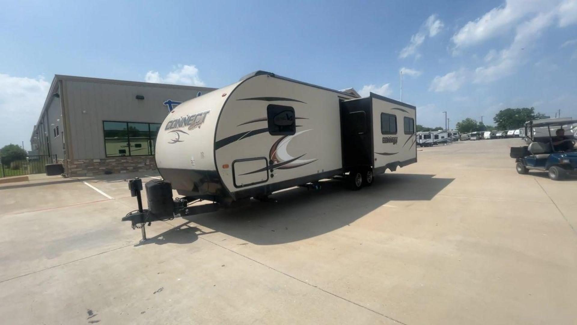 2016 BEIGE KZRV CONNECT SPREE C29 (4EZTL2928G8) , located at 4319 N Main St, Cleburne, TX, 76033, (817) 678-5133, 32.385960, -97.391212 - Photo#5