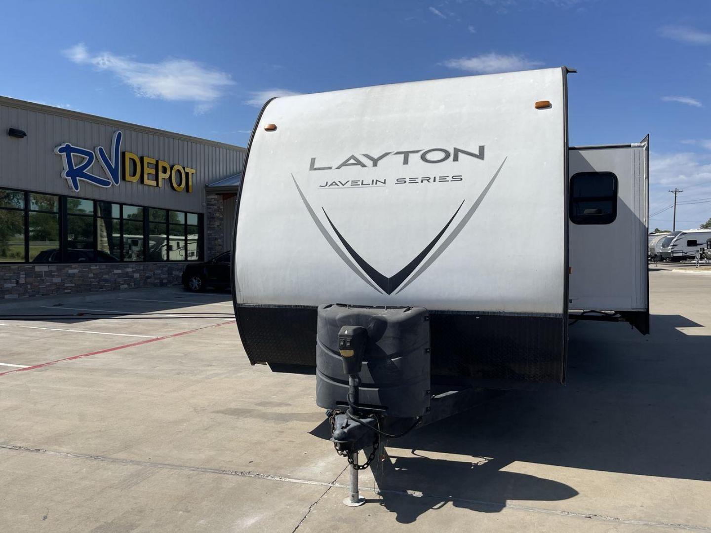 2016 TAN LAYTON 305BH - (5ZWTYTS21G4) , Length: 36.5 ft. | Dry Weight: 6,885 lbs. | Gross Weight: 11,200 lbs. | Slides: 2 transmission, located at 4319 N Main St, Cleburne, TX, 76033, (817) 678-5133, 32.385960, -97.391212 - Go on your next trip with the 2016 Layton 305BH, a travel trailer that is roomy and well-equipped for comfort and ease of use. This RV provides ample space for the entire family to enjoy, measuring 36.5 feet in length and weighing 6,885 pounds when dry and 11,200 pounds when fully loaded. With two s - Photo#0