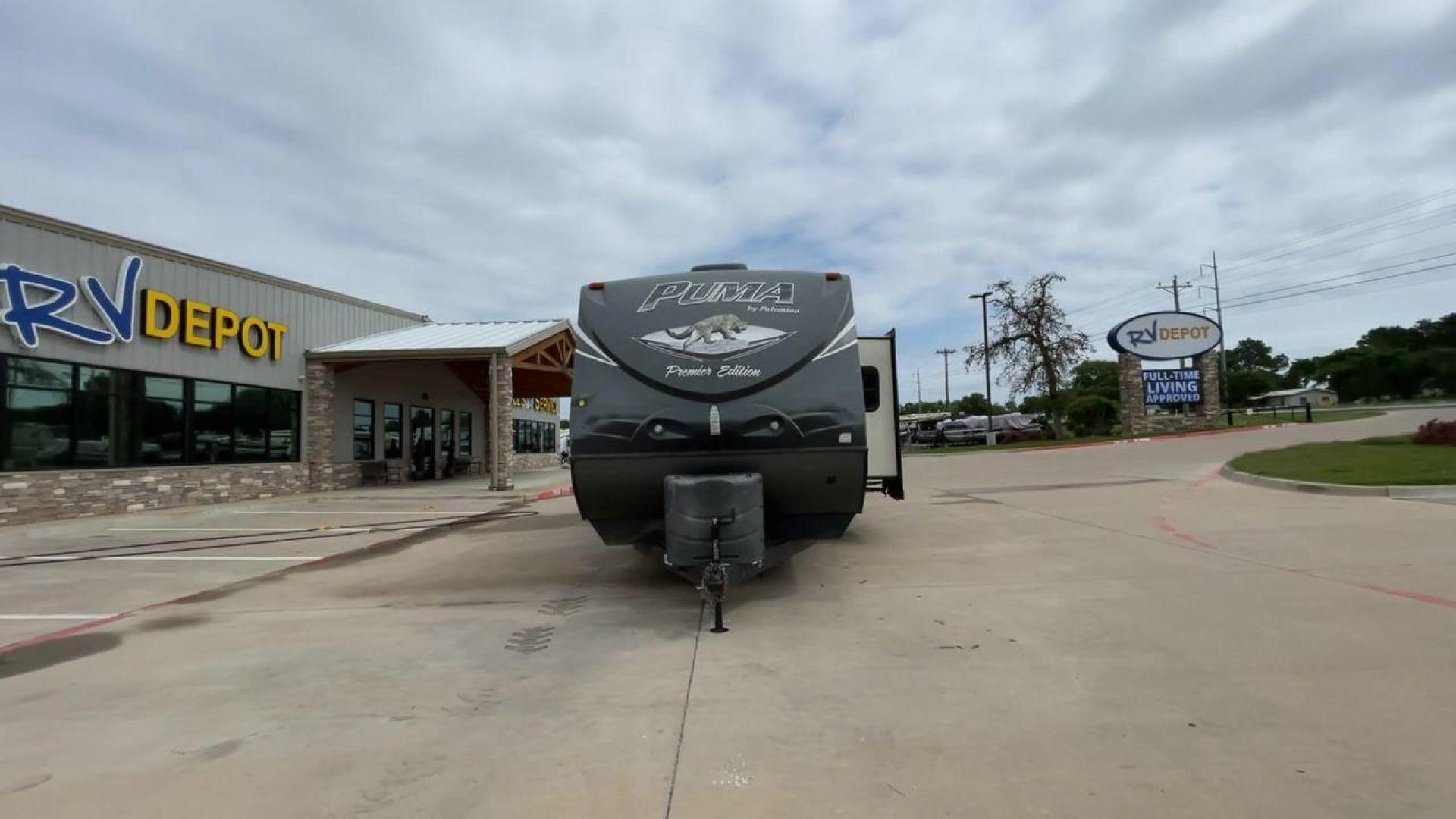 2016 PALOMINO PUMA 31BHSS (4X4TPUG27GP) , Length: 35.33 ft. | Dry Weight: 7,958 lbs. | Gross Weight: 9,600 lbs. | Slides: 2 transmission, located at 4319 N Main St, Cleburne, TX, 76033, (817) 678-5133, 32.385960, -97.391212 - Photo#4