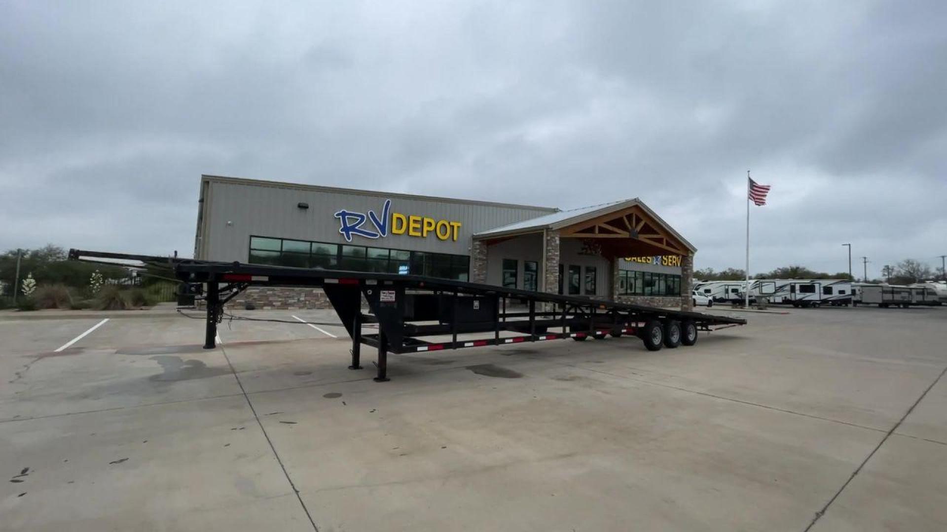 2016 TAKE 3 TRA (1T9TS5033GB) , located at 4319 N Main St, Cleburne, TX, 76033, (817) 678-5133, 32.385960, -97.391212 - The 2016 Take 3 TRA trailer is a reliable and well-designed transport solution that easily meets the demands of hauling various types of vehicles. Crafted with durability and functionality in mind, this trailer offers a robust towing platform for your vehicles. With its thoughtfully engineered desig - Photo#5