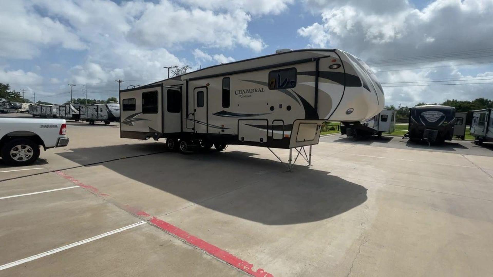 2017 COACHMEN CHAPARRAL 360IBL (5ZT3CH1B0HA) , Length: 39.67 ft. | Dry Weight: 11,449 lbs. | Gross Weight: 14,000 lbs. | Slides: 4 transmission, located at 4319 N Main St, Cleburne, TX, 76033, (817) 678-5133, 32.385960, -97.391212 - Photo#3