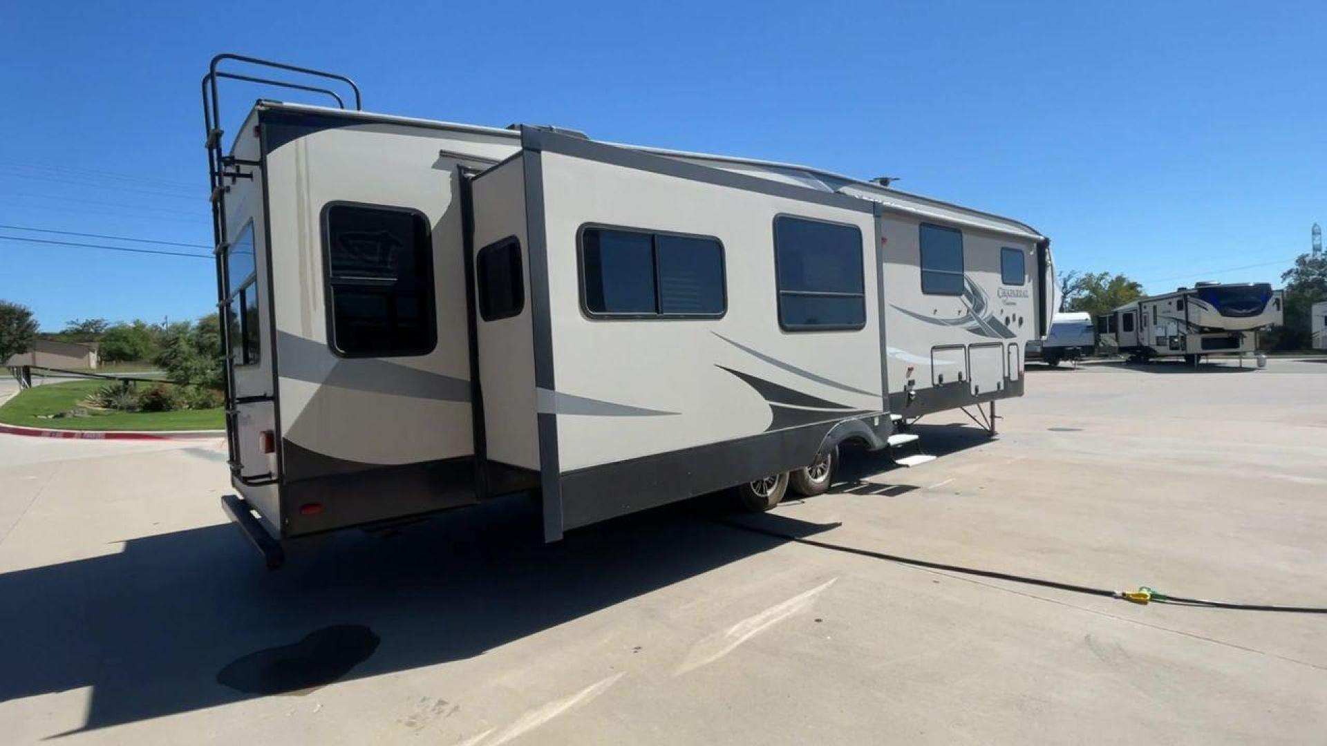 2017 COACHMEN CHAPARRAL 392MBL (5ZT3CH4B0HA) , Length: 41.75 ft. | Dry Weight: 12,520 lbs. | Gross Weight: 14,500 lbs. | Slides: 4 transmission, located at 4319 N Main St, Cleburne, TX, 76033, (817) 678-5133, 32.385960, -97.391212 - Photo#1