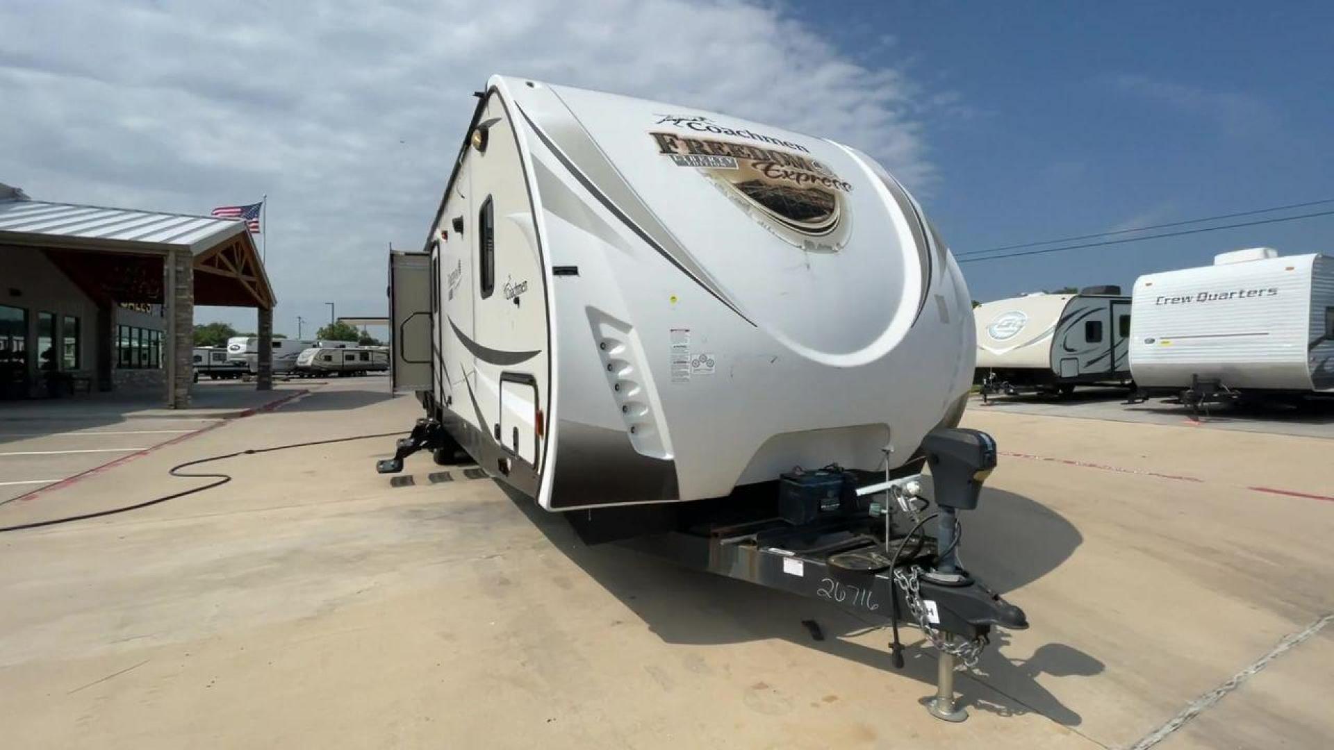 2017 TAN FOREST RIVER FREEDOM EXPRESS 320B (5ZT2FEXB6HA) , Length: 36.92 ft. | Dry Weight: 7,734 lbs. | Gross Weight: 10,700 lbs. | Slides: 3 transmission, located at 4319 N Main St, Cleburne, TX, 76033, (817) 678-5133, 32.385960, -97.391212 - With the 2017 Forest River Freedom Express 320BHDS travel trailer, you can go on amazing experiences. This finely constructed RV is the best option for individuals who want the freedom to experience the great outdoors since it provides the optimal balance of comfort, convenience, and family-friendly - Photo#4