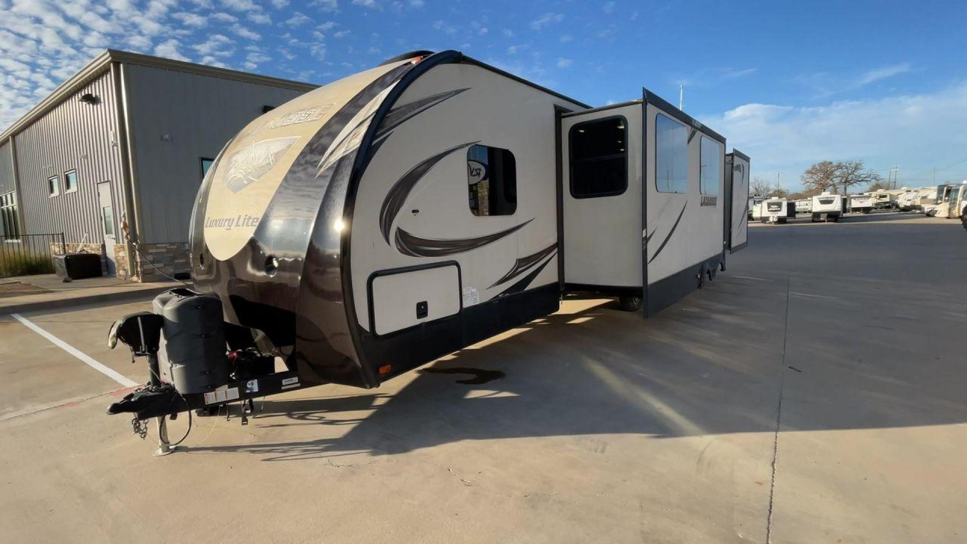 2017 FOREST RIVER LACROSSE 339BHD (5ZT2LCZB2HB) , Length: 36.75 ft. | Dry Weight: 7,709 lbs. | Slides: 2 transmission, located at 4319 N Main St, Cleburne, TX, 76033, (817) 678-5133, 32.385960, -97.391212 - The 2017 Forest River LaCrosse 339BHD is a dual-slide travel trailer that measures 36.75 ft. in length and 11.42 ft. in height. It has a dry weight of 7,709 lbs. and a payload capacity of 1,876 lbs. as well as a hitch weight of 785 lbs. This LaCrosse is a bunkhouse model that can sleep up to 10 peop - Photo#5