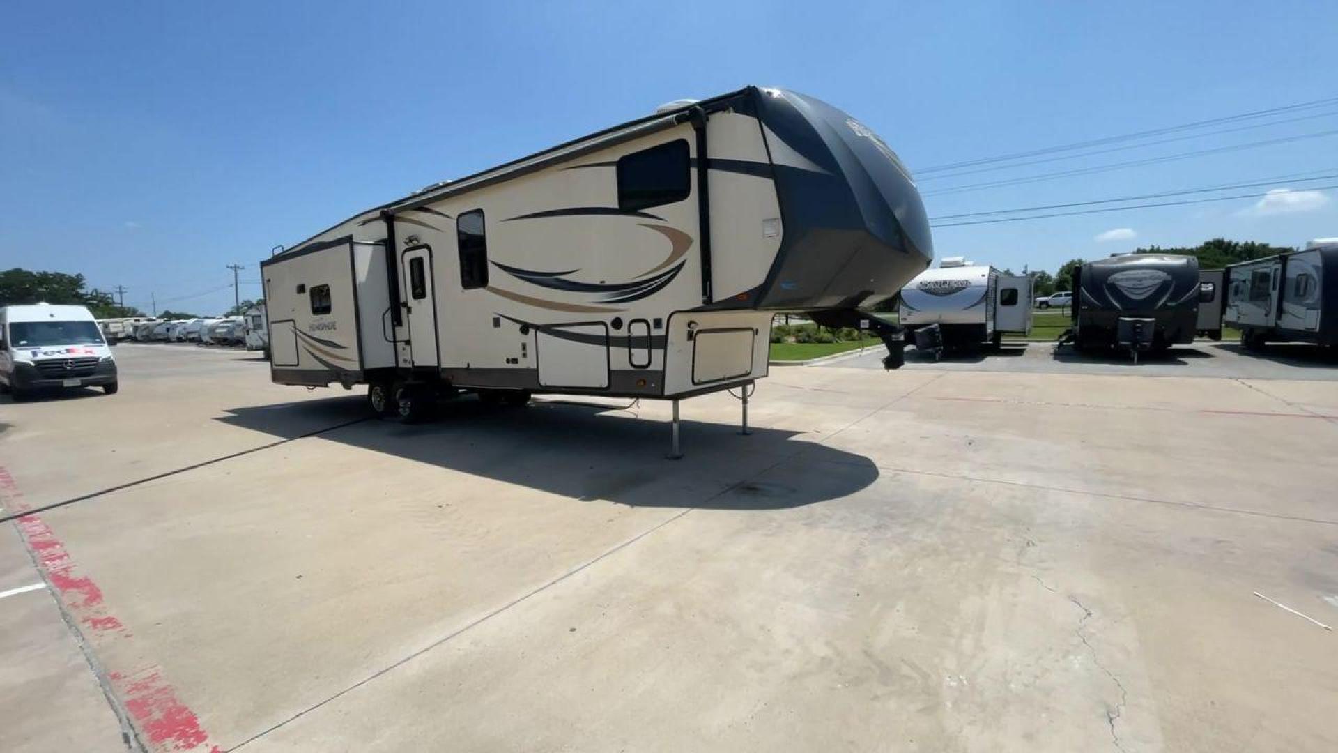 2017 TAN FOREST RIVER SALEM HEMISPHERE (4X4FSBN23HV) , Length: 42 ft.| Dry Weight: 10,924 lbs.| Slides: 4 transmission, located at 4319 N Main St, Cleburne, TX, 76033, (817) 678-5133, 32.385960, -97.391212 - This is a 2017 Salem Hemisphere 368RLBHK fifth wheel. It has dimensions of 42 ft in length, 8 ft in width, and a 13.17 ft height. It has a dry weight of 10,924 lbs and a payload capacity of 3,156 lbs with a hitch weight of 2,080 lbs. This comes with four power-retractable slideouts and one 19 ft pow - Photo#3