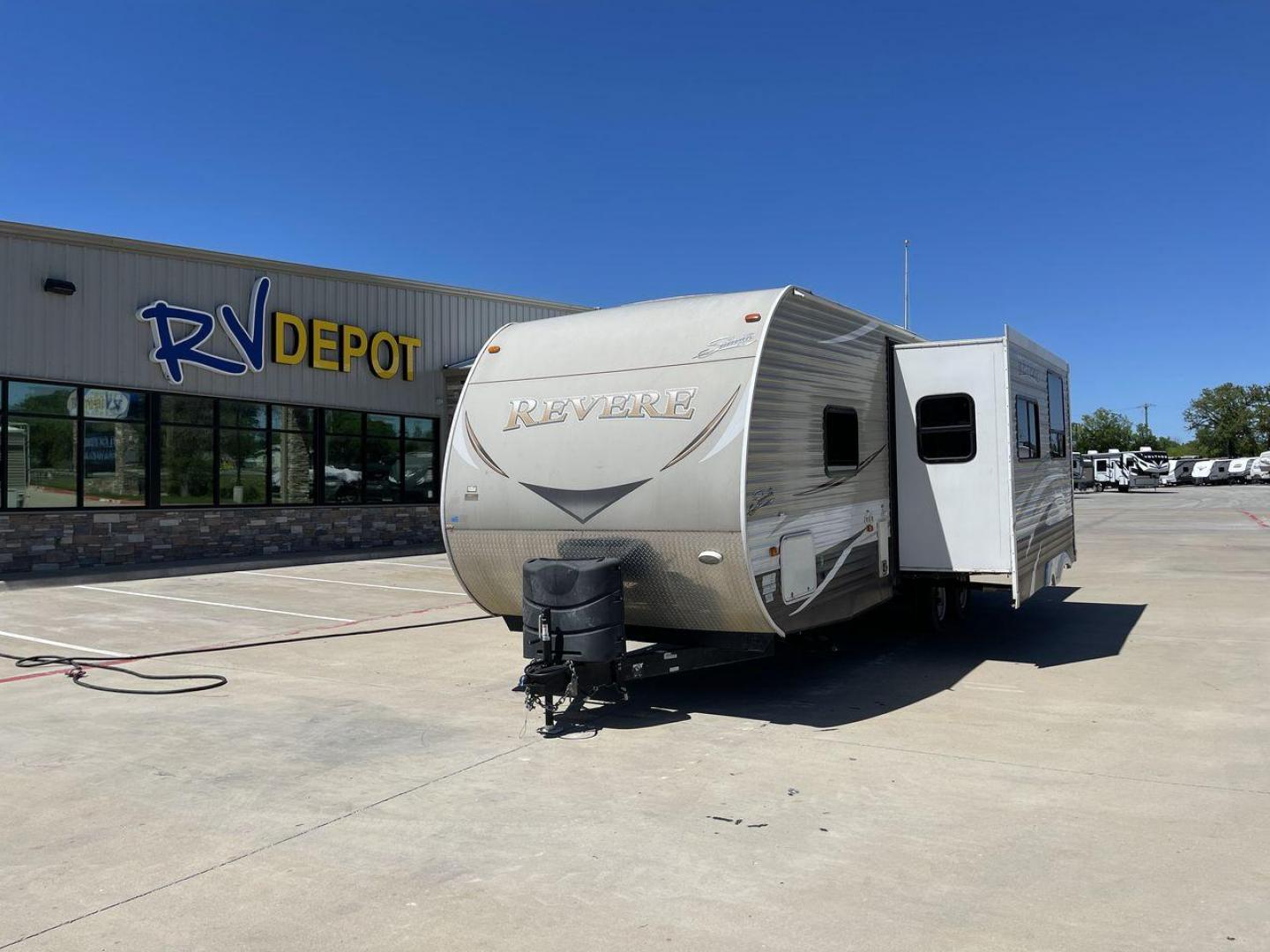 2017 TAN FOREST RIVER SHASTA REVERE (5ZT2SHSB1HE) , Length: 31.75 ft. | Dry Weight: 5,986 lbs. | Gross Weight: 9,404 lbs. | Slides: 1 transmission, located at 4319 N Main St, Cleburne, TX, 76033, (817) 678-5133, 32.385960, -97.391212 - Photo#0