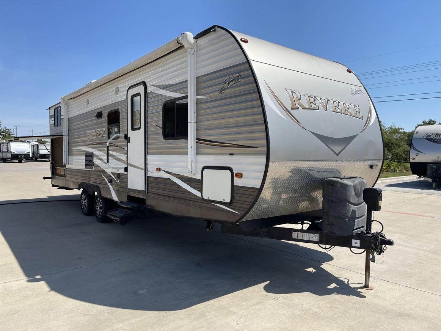 2017 FOREST RIVER SHASTA REVERE 30BH (5ZT2SHVBXHE) , located at 4319 N Main St, Cleburne, TX, 76033, (817) 678-5133, 32.385960, -97.391212 - Photo#22