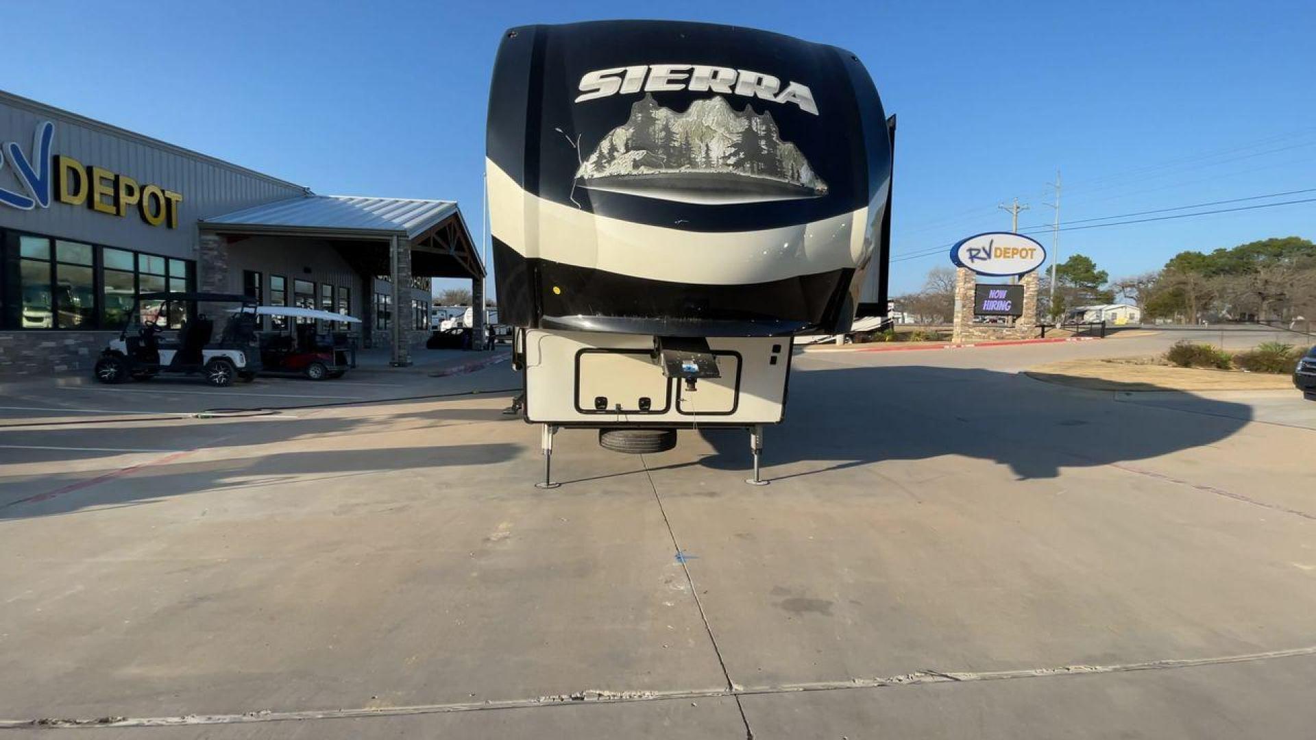 2017 TAN FOREST RIVER SIERRA 371REBH (4X4FSEN2XHJ) , Length: 42.92 ft. | Dry Weight: 12,624 lbs. | Gross Weight: 15,500 lbs. | Slides: 4 transmission, located at 4319 N Main St, Cleburne, TX, 76033, (817) 678-5133, 32.385960, -97.391212 - Photo#4