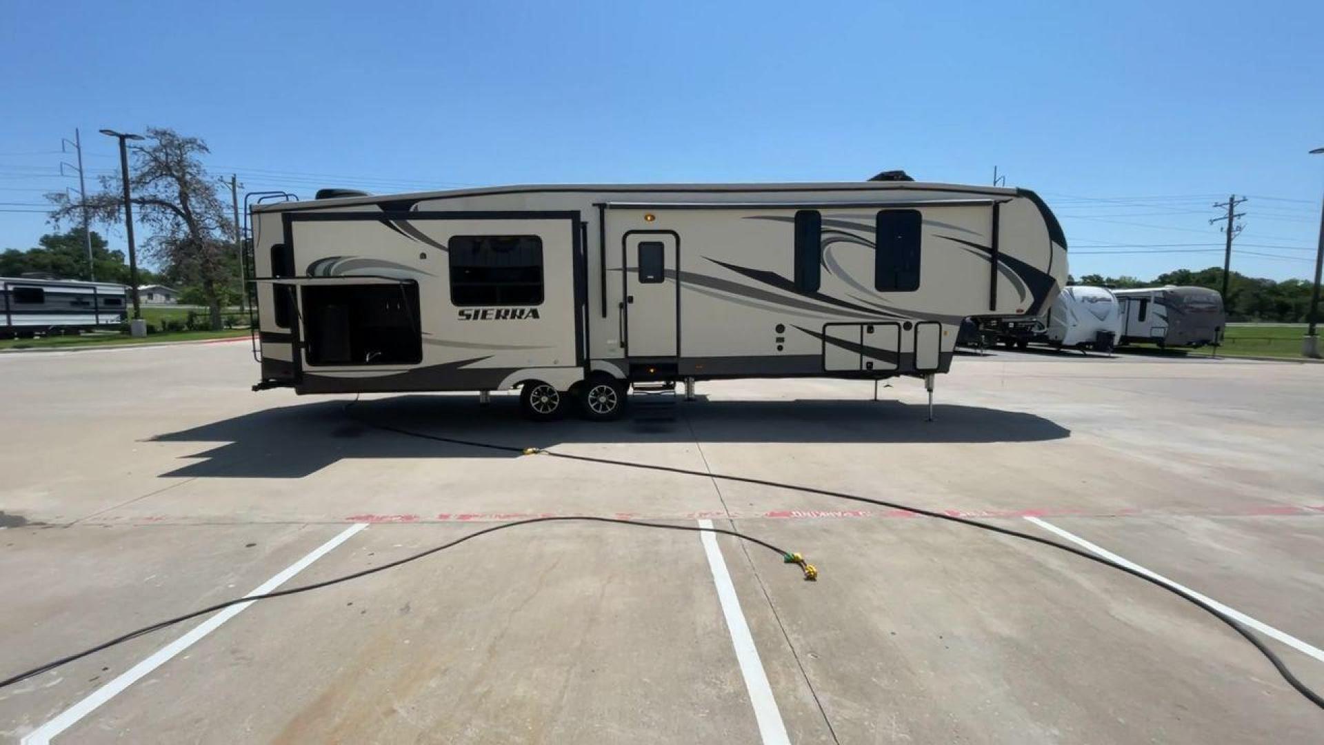 2017 FOREST RIVER SIERRA 372LOK (4X4FSEN22HJ) , located at 4319 N Main St, Cleburne, TX, 76033, (817) 678-5133, 32.385960, -97.391212 - Photo#2