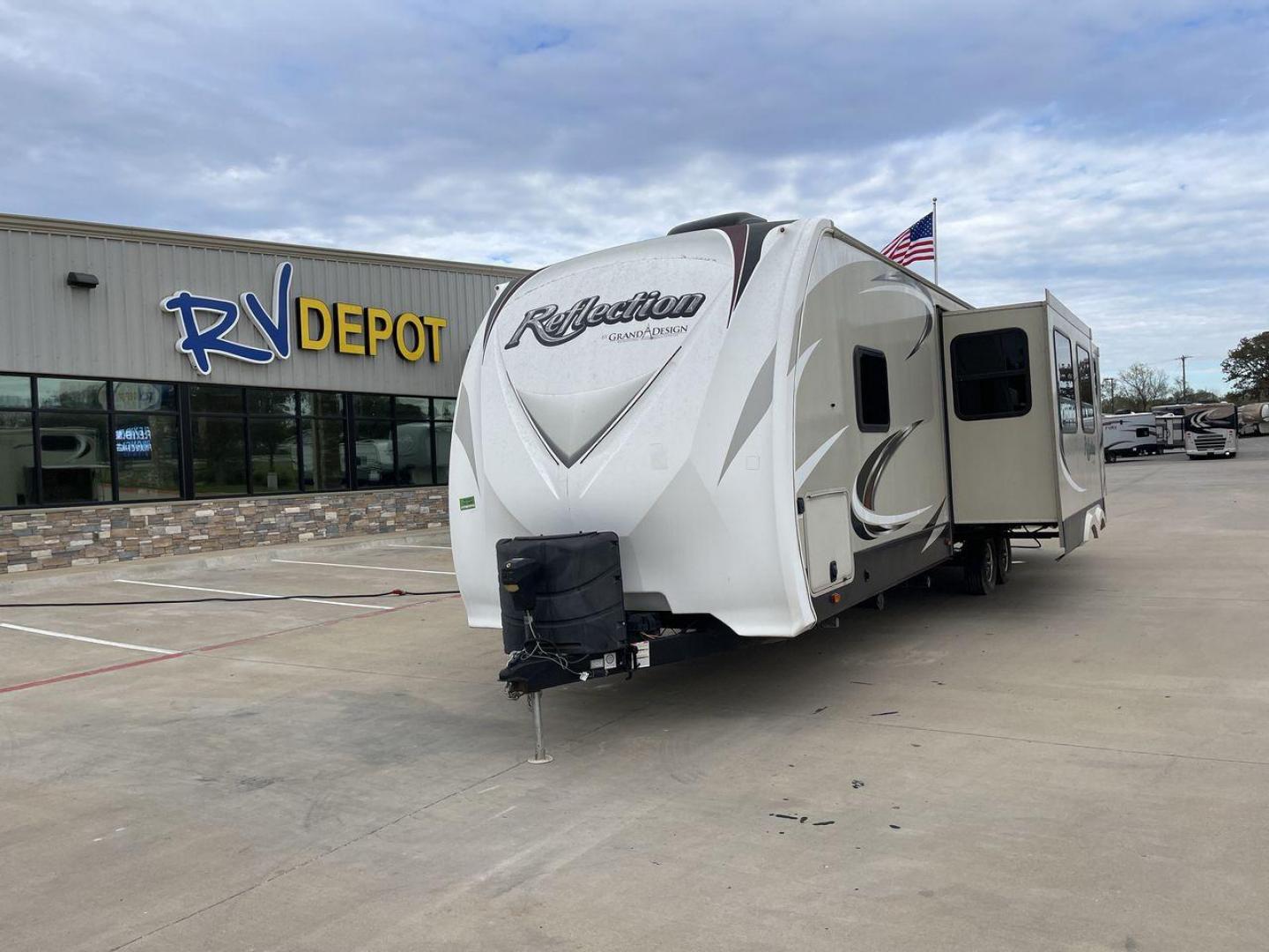 2017 TAN GRAND DESIGN REFLECTION 308BHTS (573TR3621H3) , Length: 36.58 ft. | Dry Weight: 8,348 lbs. | Gross Weight: 9,995 lbs. | Slides: 3 transmission, located at 4319 N Main St, Cleburne, TX, 76033, (817) 678-5133, 32.385960, -97.391212 - The 2017 Grand Design Reflection 308BHTS harmoniously blends luxury, convenience, and thoughtful design for an exceptional camping experience. Spanning 36.5 feet with a dry weight of 8348 lbs, this model offers an ideal balance of size and weight, ensuring easy towing and maneuverability. The 308BHT - Photo#0