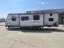 2017 WHITE JAYCO JAYFLIGHT 28BHBE (1UJBJ0BR8H1) , Length: 33.42 ft. | Dry Weight: 6,510 lbs. | Gross Weight: 9,250 lbs. | Slides: 1 transmission, located at 4319 N Main St, Cleburne, TX, 76033, (817) 678-5133, 32.385960, -97.391212 - Photo#23