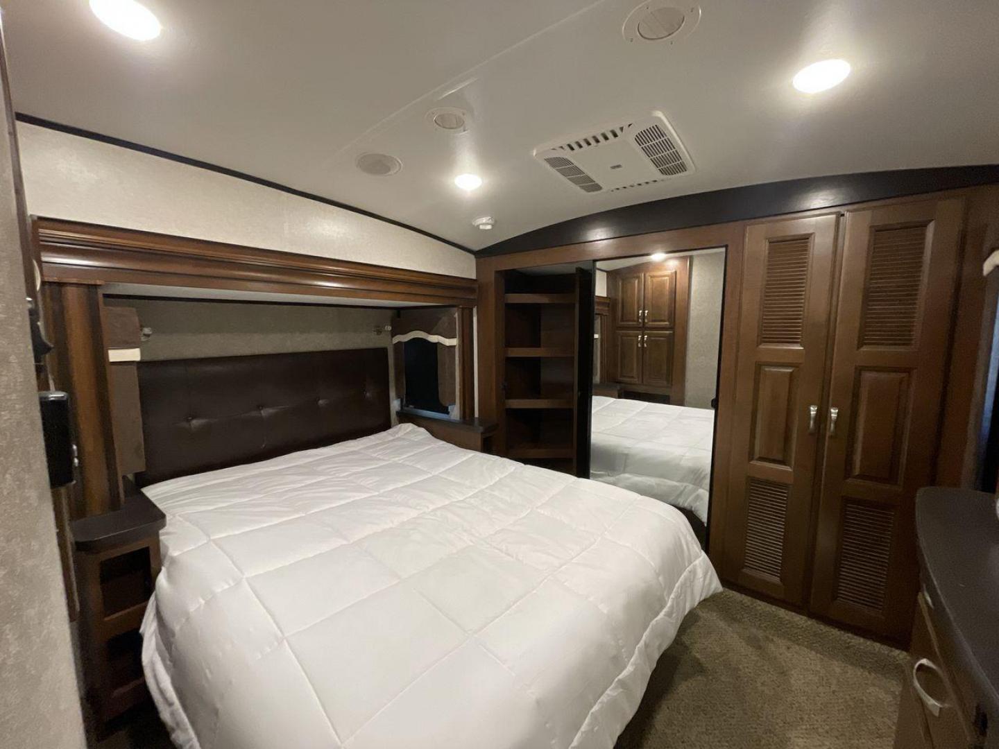 2017 TAN JAYCO NORTH POINT 375BHFS (1UJCJ0BV2H1) , Length: 43.25 ft.| Dry Weight: 13,740 lbs. | Gross Weight: 16,500 lbs. | Slides: 5 transmission, located at 4319 N Main St, Cleburne, TX, 76033, (817) 678-5133, 32.385960, -97.391212 - Five slides, one-and-a-half baths, a bunkhouse, and an outdoor kitchen are just some of the highlights of this North Point fifth wheel model 375BHFS by Jayco. This fifth wheel measures 43.25 ft in length, 8 ft in width, 13.33 ft in height, and 6.83 ft in interior height. It has a dry weight of 1 - Photo#16