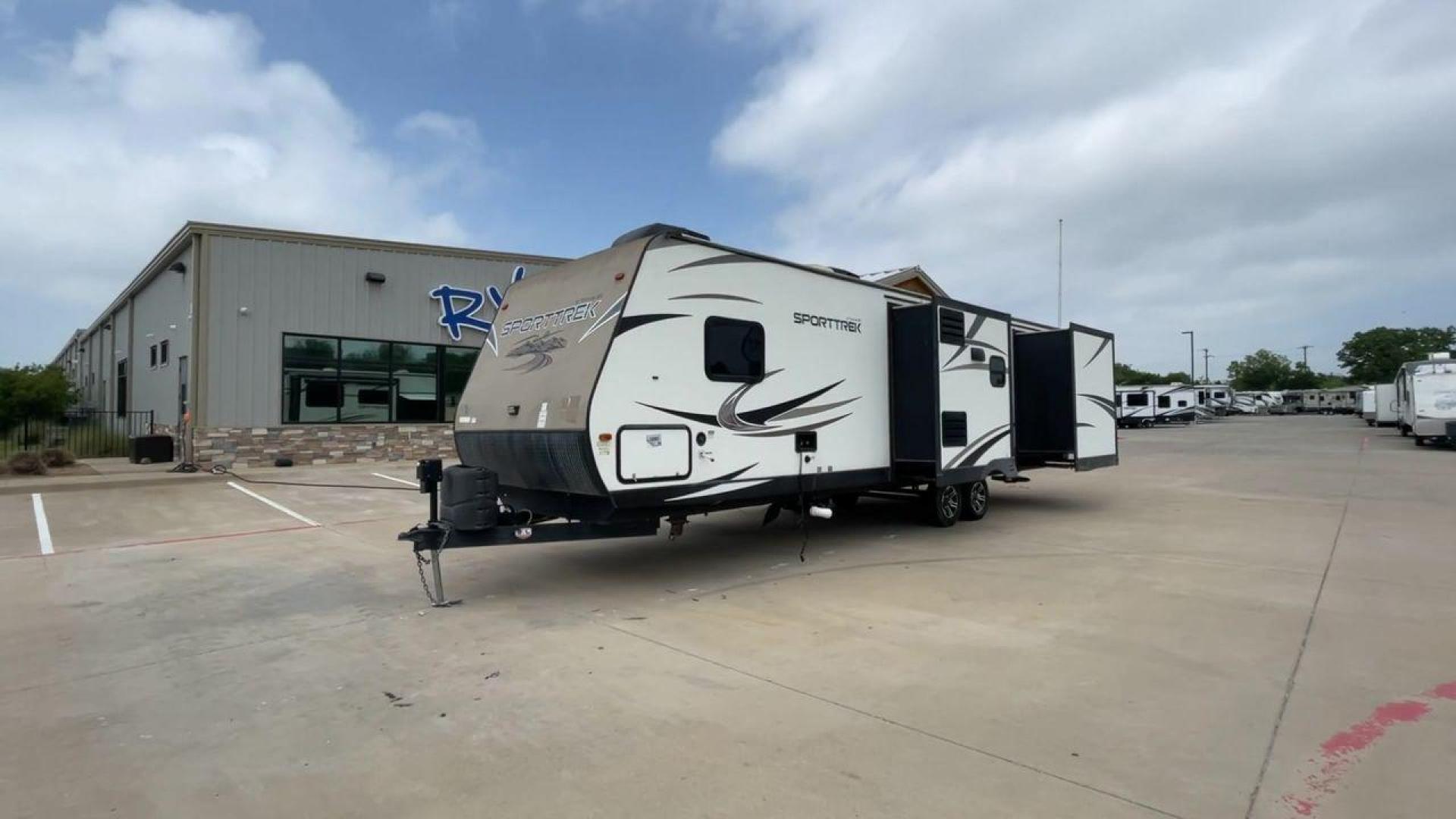 2017 K-Z SPORTTREK 327BHS (4EZT13222H8) , located at 4319 N Main St, Cleburne, TX, 76033, (817) 678-5133, 32.385960, -97.391212 - Photo#5