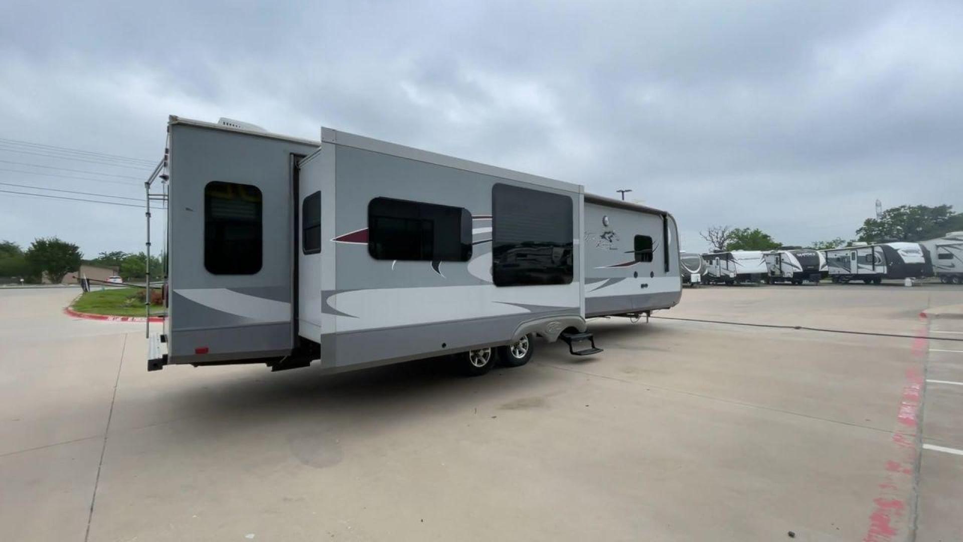 2017 OPEN RANGE ROAMER 323RLS (58TTL3821H5) , Length: 37.7 ft | Dry Weight: 8,815 lbs. | Gross Weight: 11,435 lbs | Slides: 3 transmission, located at 4319 N Main St, Cleburne, TX, 76033, (817) 678-5133, 32.385960, -97.391212 - The 2017 Open Range Roamer 323RLS is a top-of-the-line travel trailer. With a length of 37.7 feet and a dry weight of 8,815 pounds, this spacious model offers plenty of room for relaxation and entertainment. Featuring three slides, the Roamer 323RLS maximizes interior space, creating a welcoming and - Photo#1