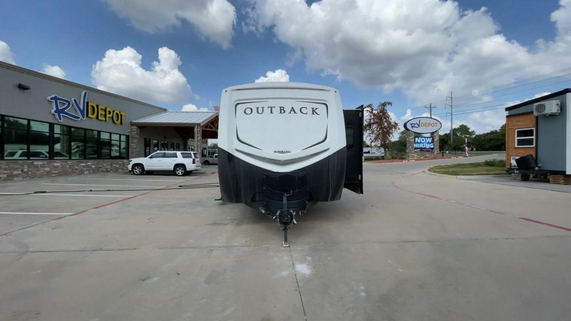 2017 OUTBACK 334RL - (4YDT33422HB) , Length: 37.83 ft. | Dry Weight: 8,155 lbs. | Gross Weight: 10,500 lbs | Slides: 2 transmission, located at 4319 N Main St, Cleburne, TX, 76033, (817) 678-5133, 32.385960, -97.391212 - Photo#4