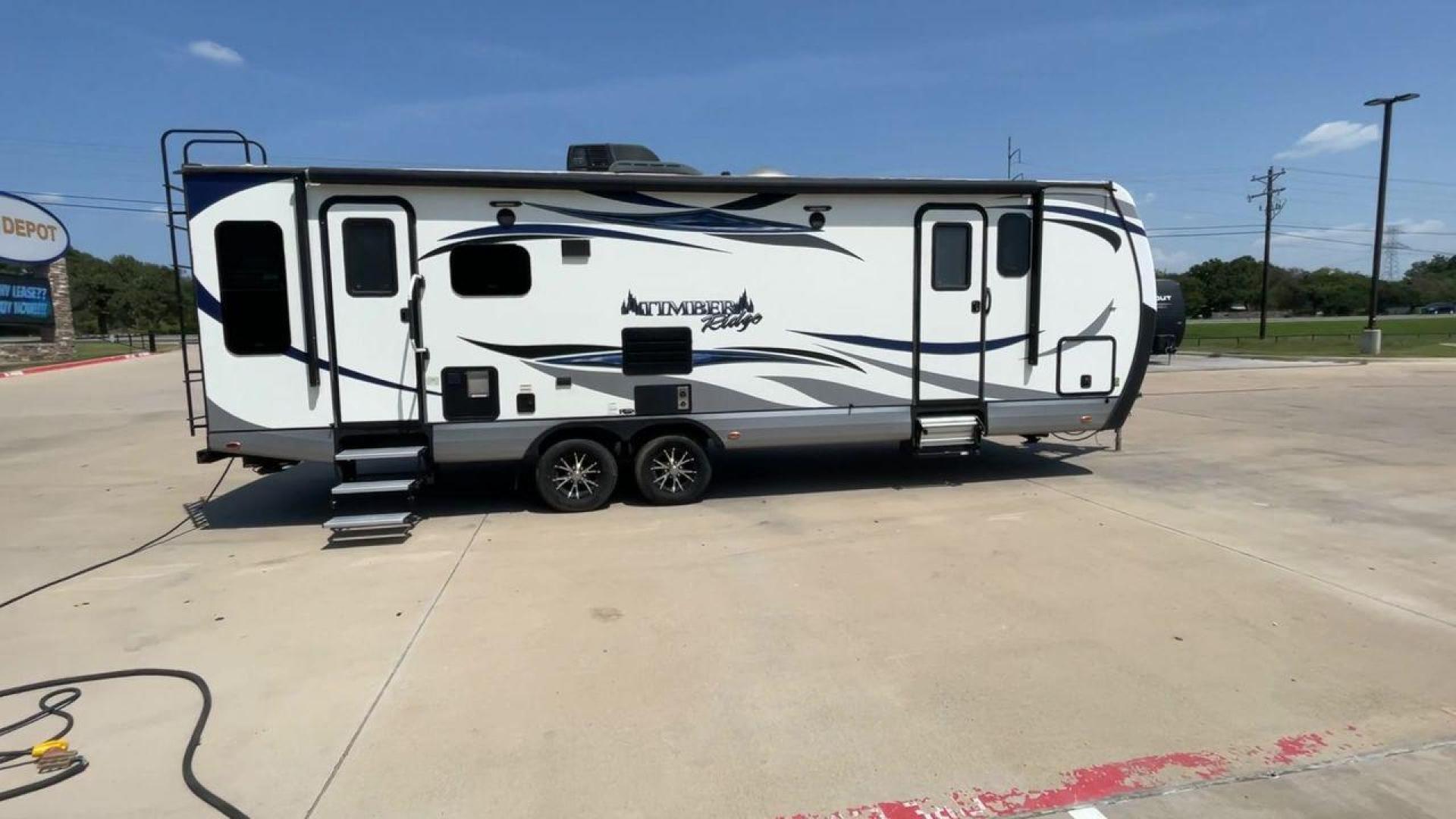 2017 OUTDOORS RV TIMBER RIDGE 260RLS (51W123220H1) , located at 4319 N Main St, Cleburne, TX, 76033, (817) 678-5133, 32.385960, -97.391212 - Photo#2