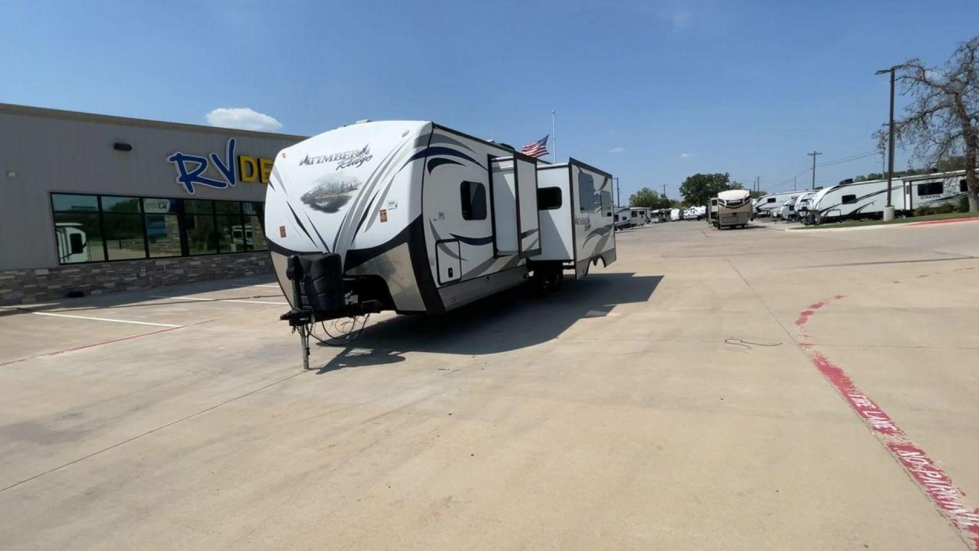 2017 OUTDOORS RV TIMBER RIDGE 260RLS (51W123220H1) , located at 4319 N Main St, Cleburne, TX, 76033, (817) 678-5133, 32.385960, -97.391212 - Photo#5