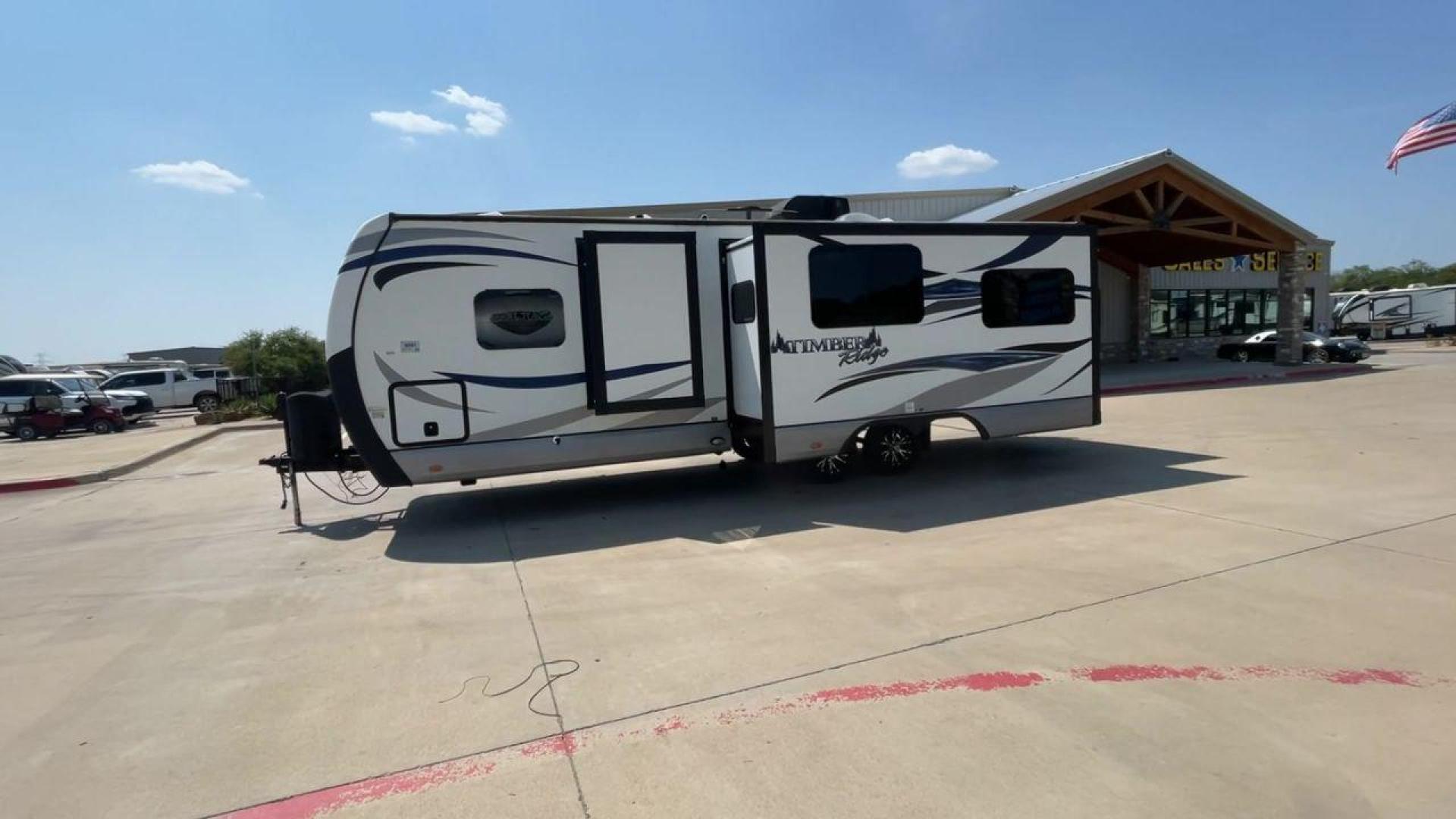 2017 OUTDOORS RV TIMBER RIDGE 260RLS (51W123220H1) , located at 4319 N Main St, Cleburne, TX, 76033, (817) 678-5133, 32.385960, -97.391212 - Photo#6