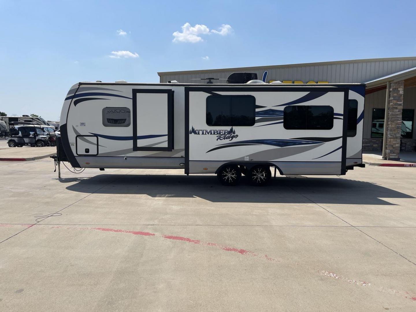 2017 OUTDOORS RV TIMBER RIDGE 260RLS (51W123220H1) , located at 4319 N Main St, Cleburne, TX, 76033, (817) 678-5133, 32.385960, -97.391212 - Photo#22