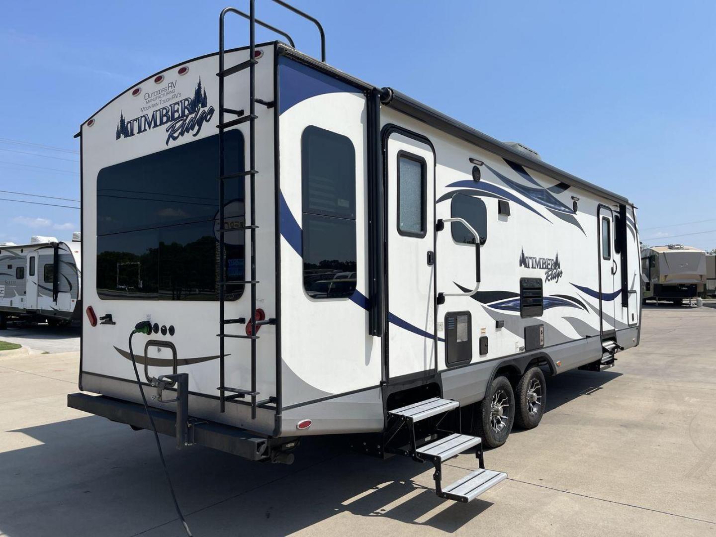 2017 OUTDOORS RV TIMBER RIDGE 260RLS (51W123220H1) , located at 4319 N Main St, Cleburne, TX, 76033, (817) 678-5133, 32.385960, -97.391212 - Photo#23