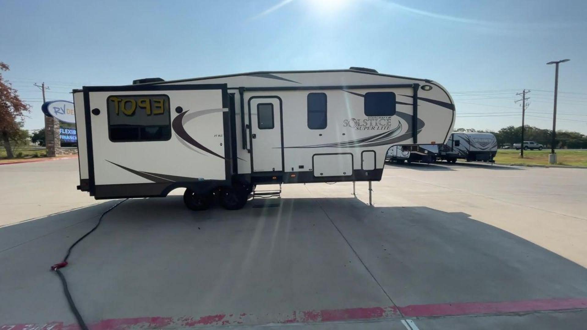 2017 TAN STARCRAFT SOLSTICE 287RLS (1SACS0BPXH2) , Length: 31.33 ft. | Dry Weight: 8,064 lbs. | Gross Weight: 10,000 lbs. | Slides: 3 transmission, located at 4319 N Main St, Cleburne, TX, 76033, (817) 678-5133, 32.385960, -97.391212 - Photo#2