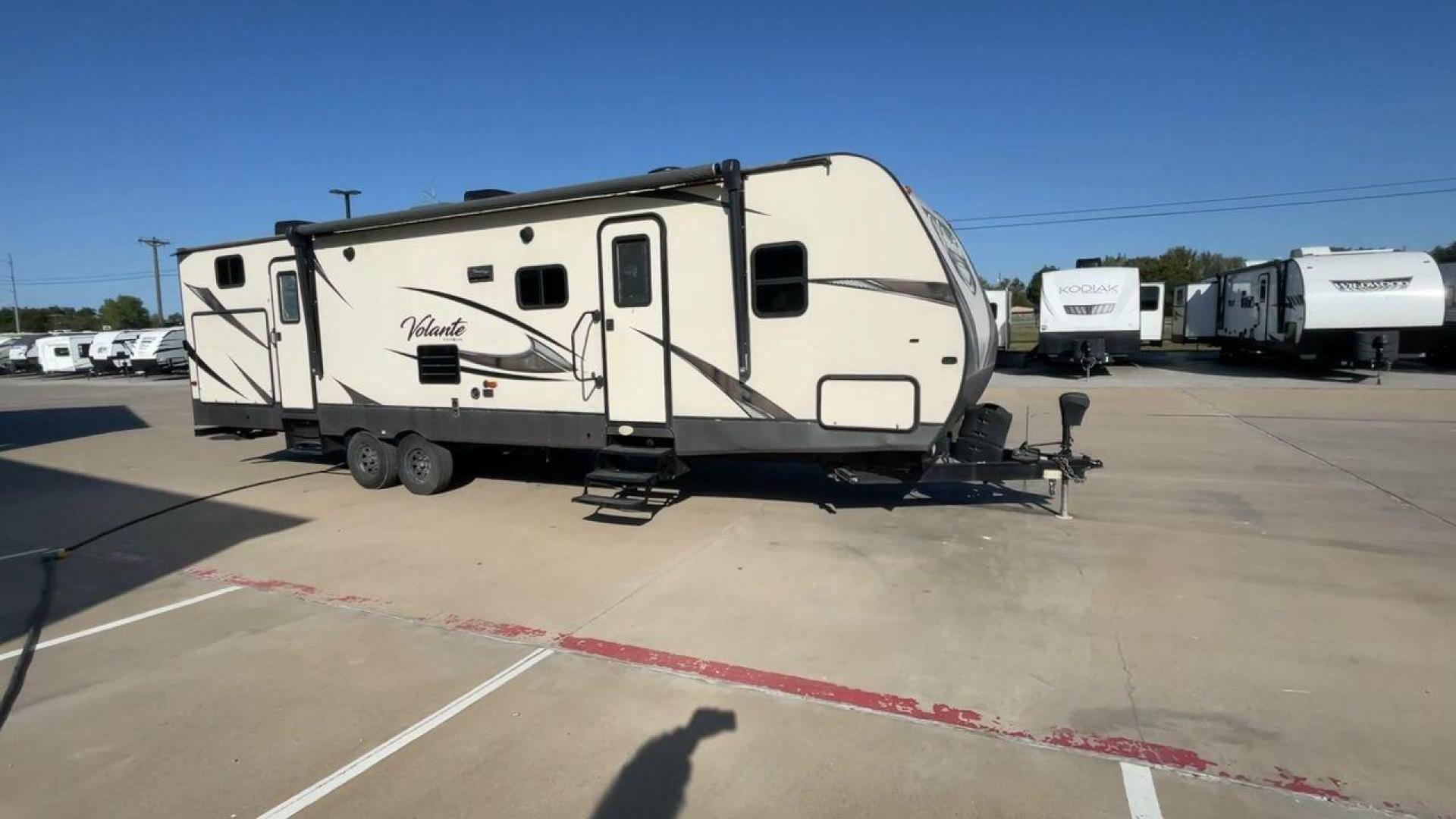 2018 TAN CROSSROADS VOLANTE 32SB (4YDT32S28J6) , Length: 36.5 ft. | Dry Weight: 7,756 lbs. | Gross Weight: 9,750 lbs. | Slides: 2 transmission, located at 4319 N Main St, Cleburne, TX, 76033, (817) 678-5133, 32.385960, -97.391212 - Photo#3