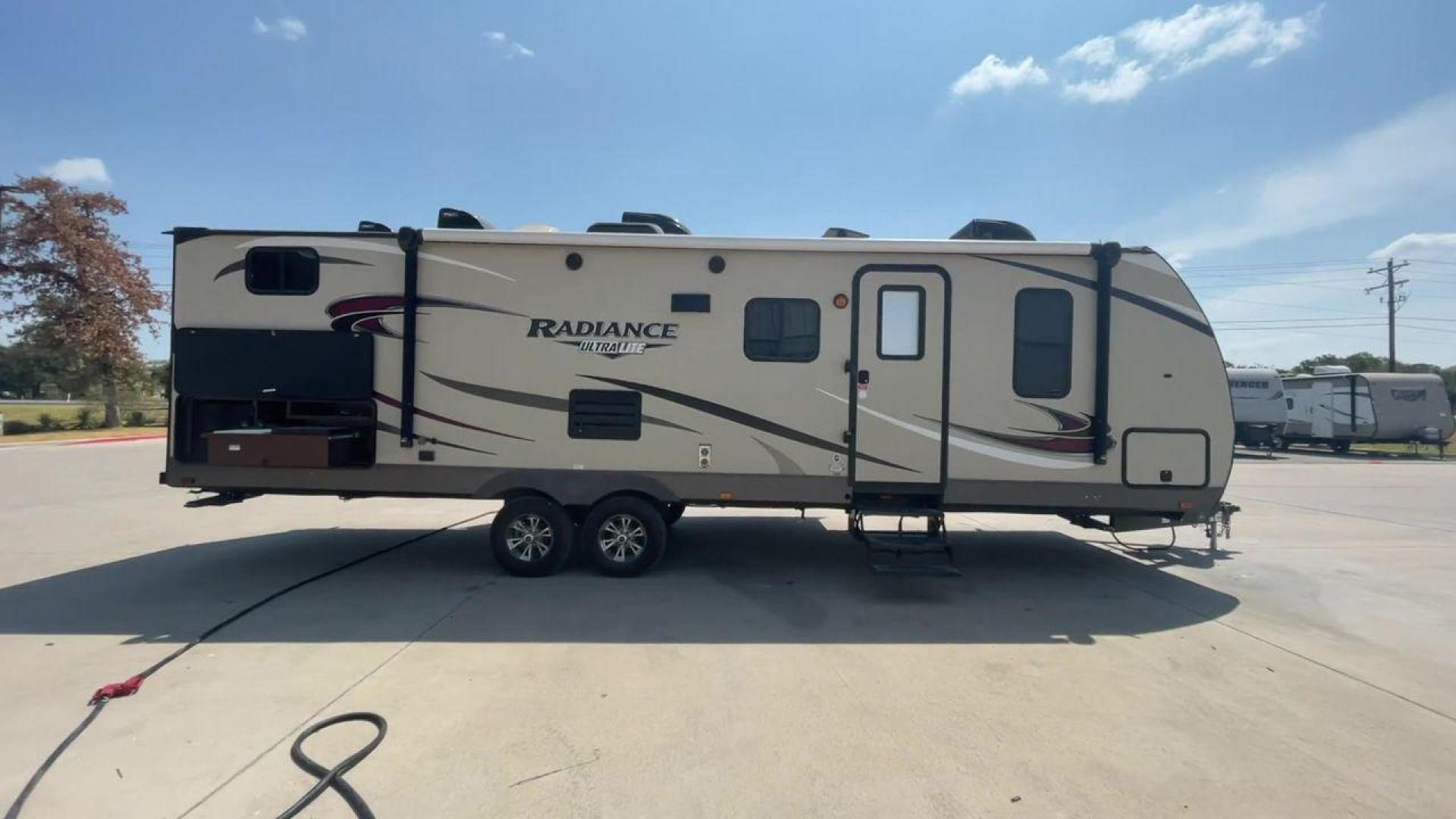 2018 CRUISER RADIANCE 28QD (5RXFB3324J2) , Length: 33.33 ft. | Dry Weight: 6,025 lbs. | Gross Weight: 9,600 lbs. | Slides: 1 transmission, located at 4319 N Main St, Cleburne, TX, 76033, (817) 678-5133, 32.385960, -97.391212 - The 2018 Cruiser RV Radiance 28QD seamlessly blends style, comfort, and functionality to redefine your camping experience. Measuring 33 feet in length, this RV is designed for spacious and lightweight towing. The aluminum frame construction ensures durability while maintaining a manageable weight fo - Photo#2