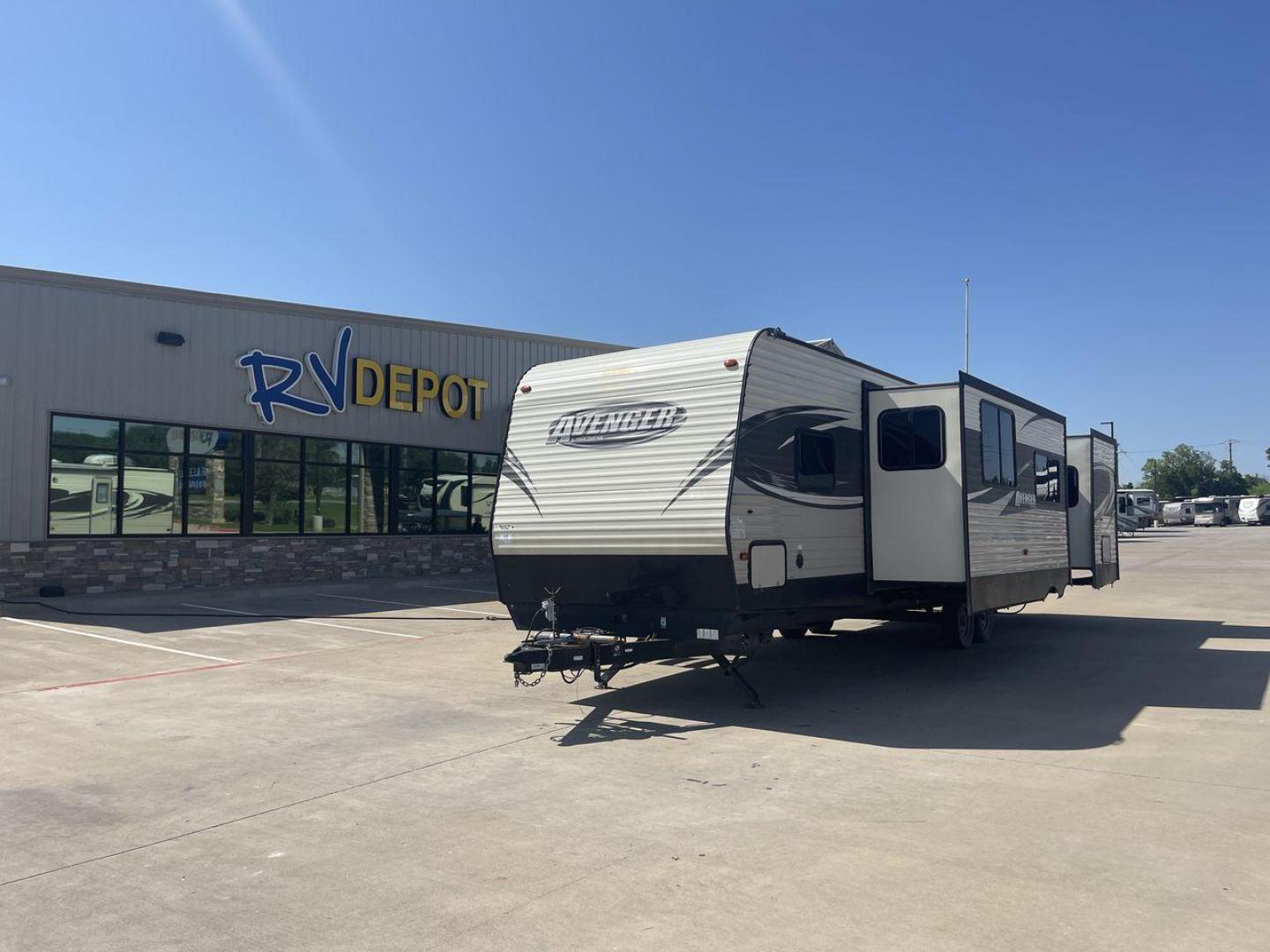 2018 FOREST RIVER AVENGER 34DQB (5ZT2AVZB6JB) , located at 4319 N Main St, Cleburne, TX, 76033, (817) 678-5133, 32.385960, -97.391212 - Photo#0