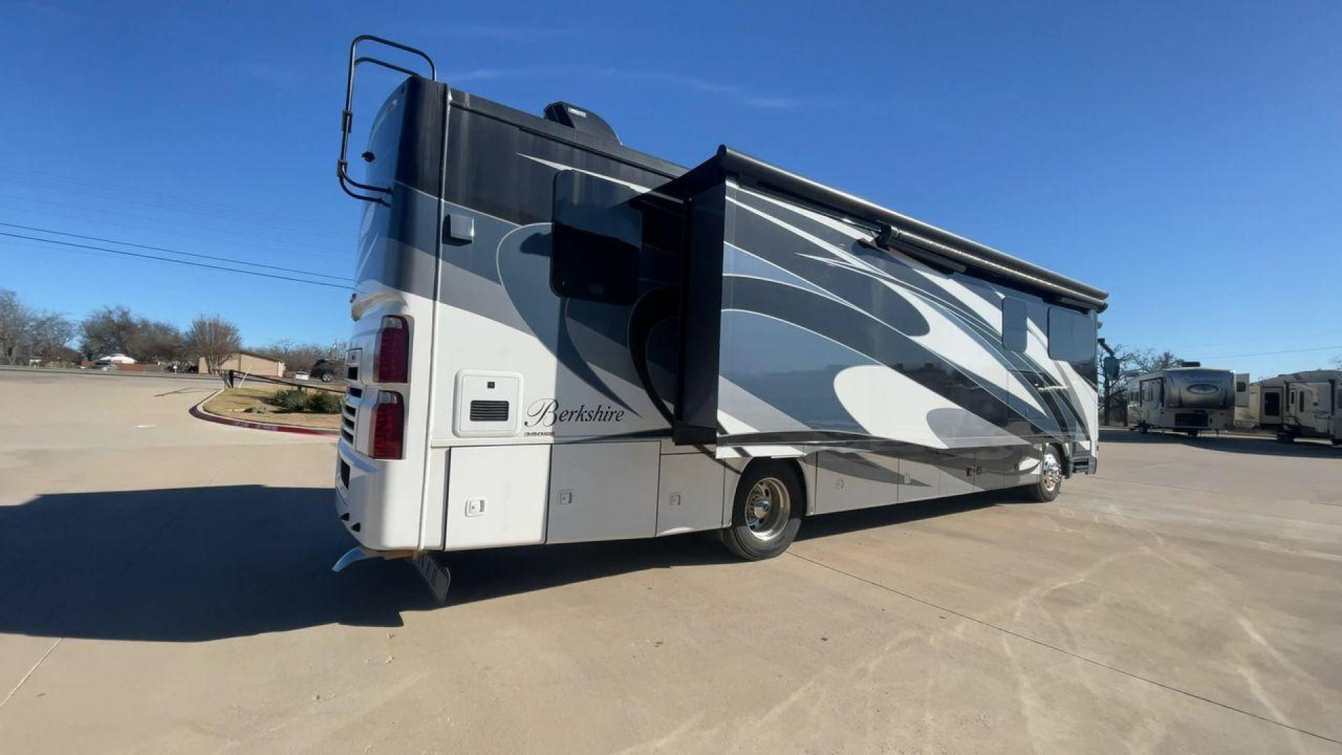 2018 FOREST RIVER BERKSHIRE 39A (4UZACHFC1JC) , Length: 39.5 ft. | Gross Weight: 33,350 lbs. | Slides: 3 transmission, located at 4319 N Main St, Cleburne, TX, 76033, (817) 678-5133, 32.385960, -97.391212 - The 2018 Forest River Berkshire 39A is a luxury Class A diesel motorhome that combines elegant design with exceptional functionality. It is built for families or couples seeking comfort and style during long journeys or extended stays. This unit comes with dimensions of 39.5 ft in length, 8.33 ft in - Photo#1