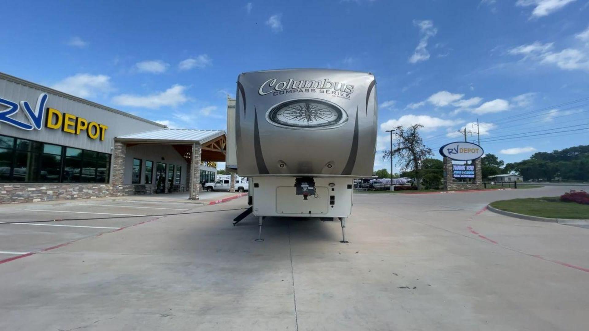 2018 FOREST RIVER COLUMBUS 386FKC (4X4FCMR20J6) , Length: 42.08 ft | Dry Weight: 12,272 lbs | Gross Weight: 15,272 lbs | Slides: 5 transmission, located at 4319 N Main St, Cleburne, TX, 76033, (817) 678-5133, 32.385960, -97.391212 - Photo#4