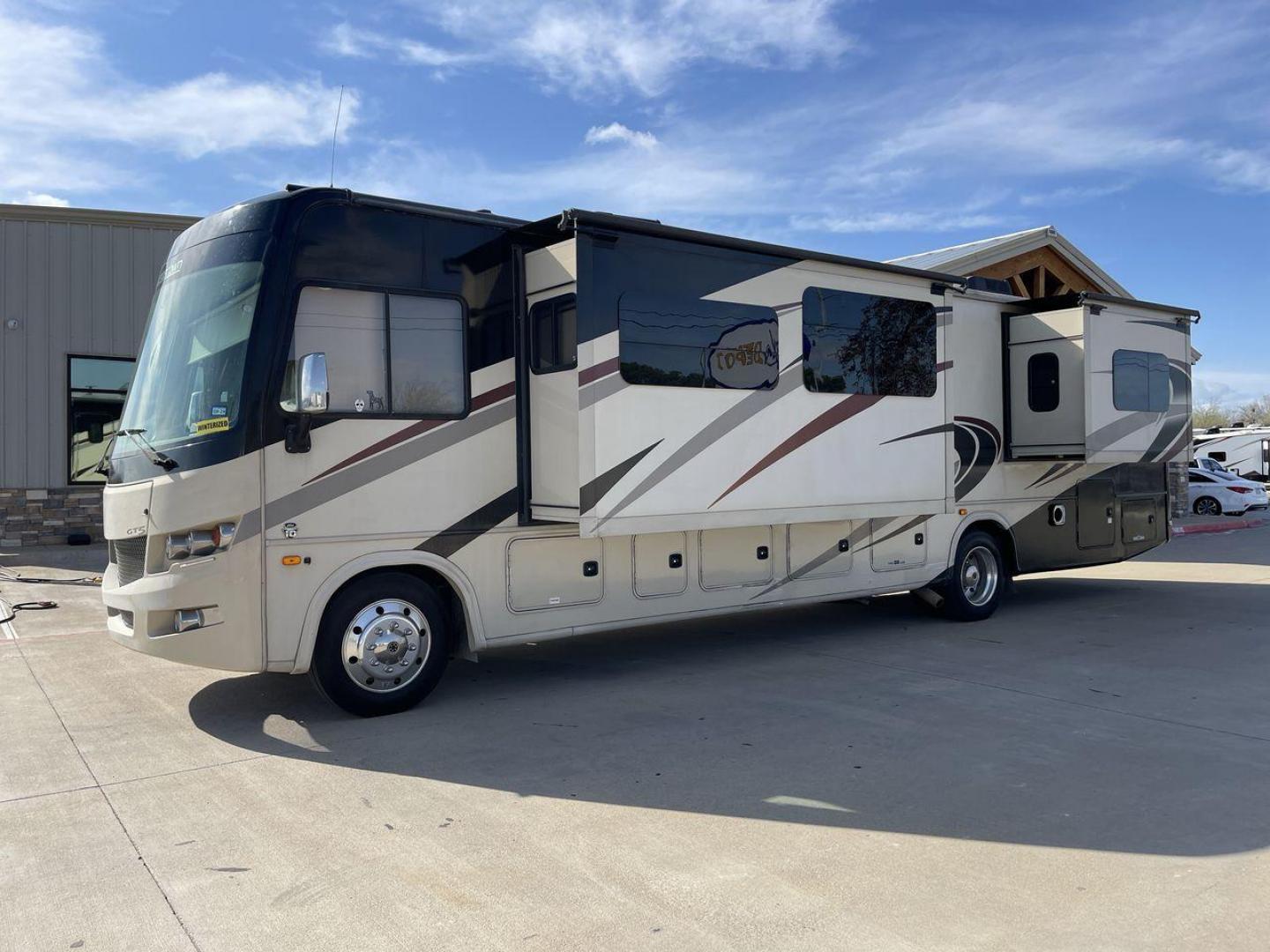 2019 /Brown FOREST RIVER GEORGETOWN 36B5 (1F66F5DYXJ0) , Length: 37.92 ft. | GVWR: 22,000 lbs. | Engine: Triton / V10 | Slides: 3 transmission, located at 4319 N Main St, Cleburne, TX, 76033, (817) 678-5133, 32.385960, -97.391212 - Photo#24