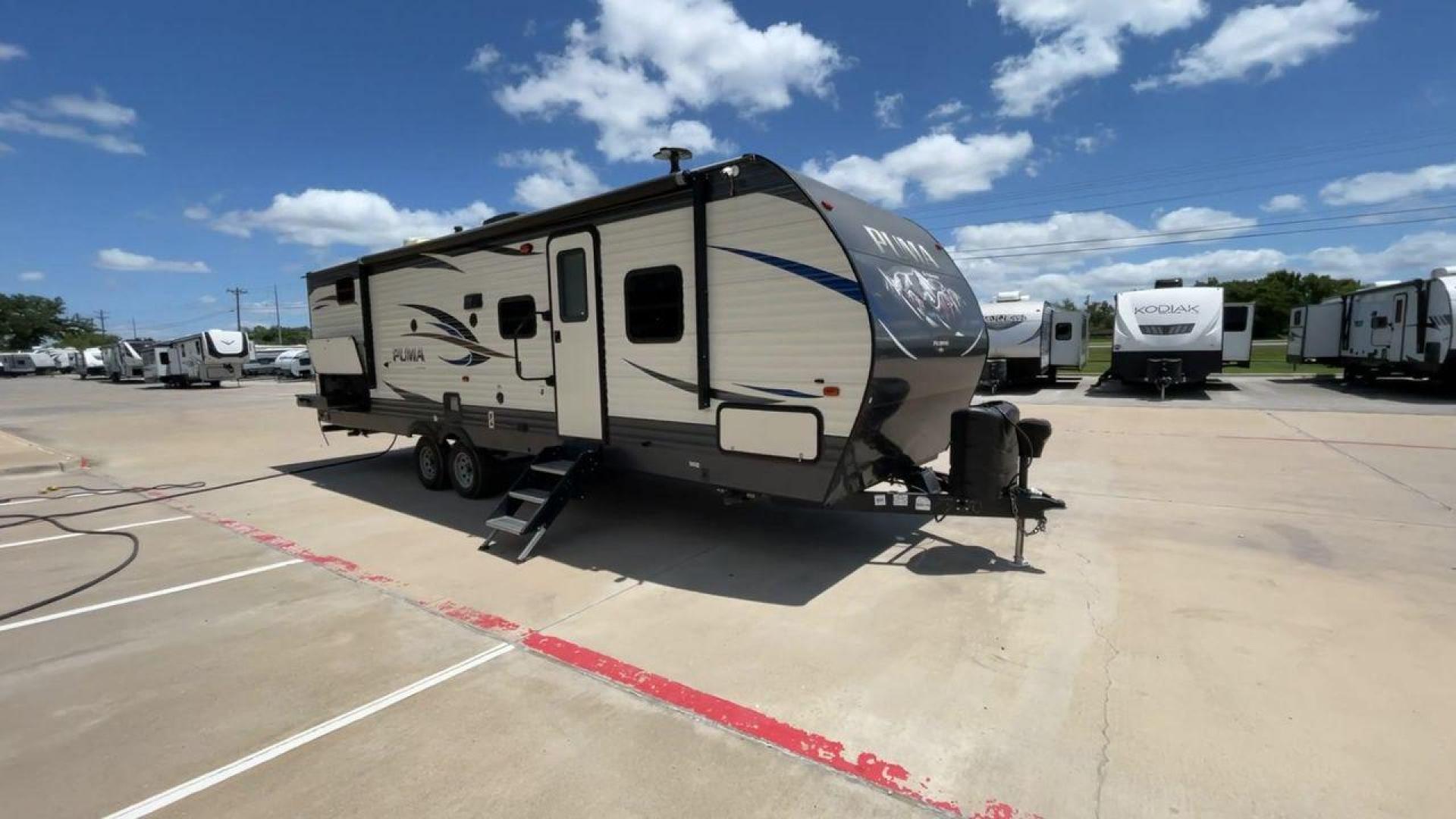 2018 FOREST RIVER PUMA 29QBSS (4X4TPUE27JP) , located at 4319 N Main St, Cleburne, TX, 76033, (817) 678-5133, 32.385960, -97.391212 - Photo#3