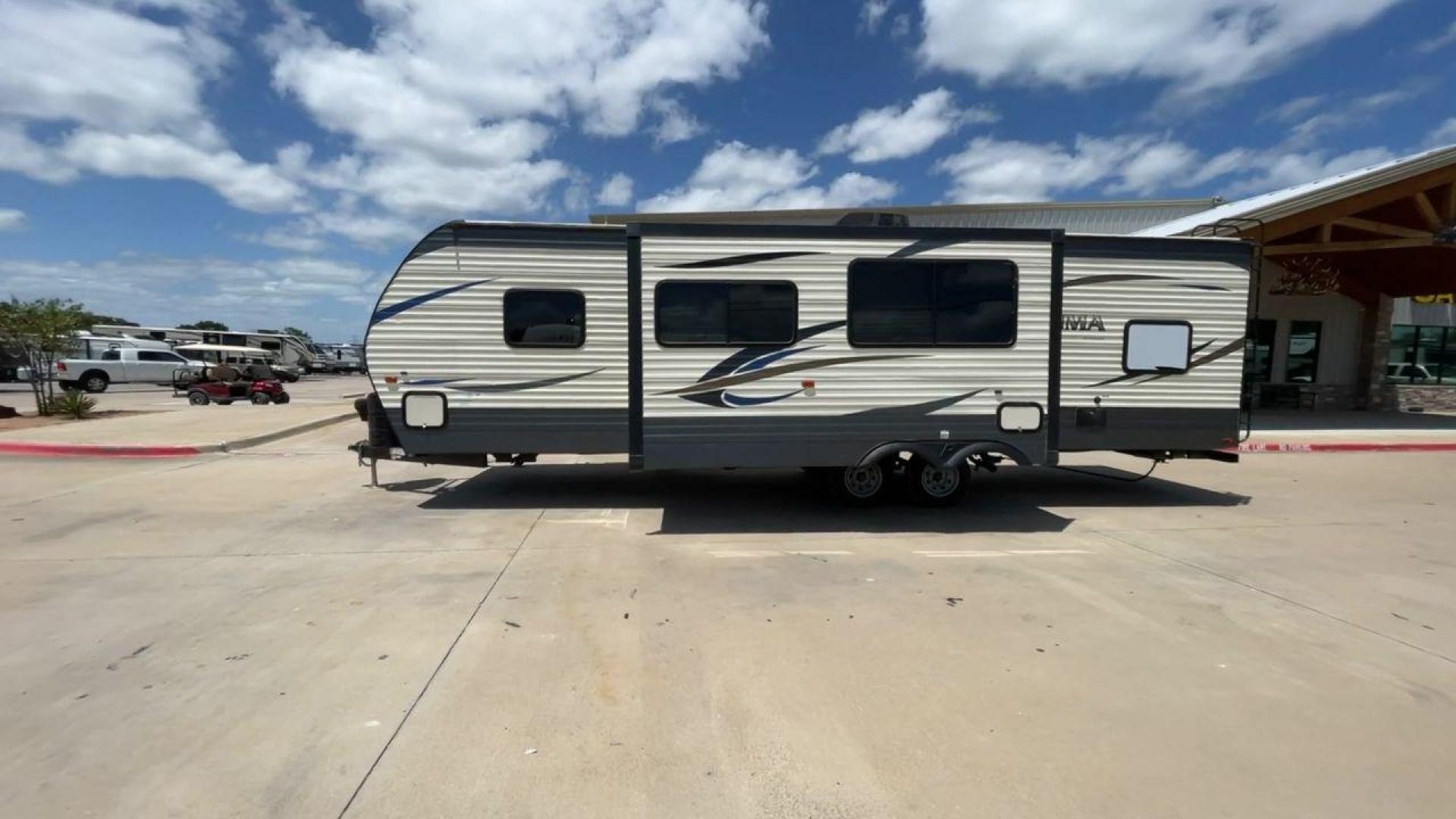 2018 FOREST RIVER PUMA 29QBSS (4X4TPUE27JP) , located at 4319 N Main St, Cleburne, TX, 76033, (817) 678-5133, 32.385960, -97.391212 - Photo#6