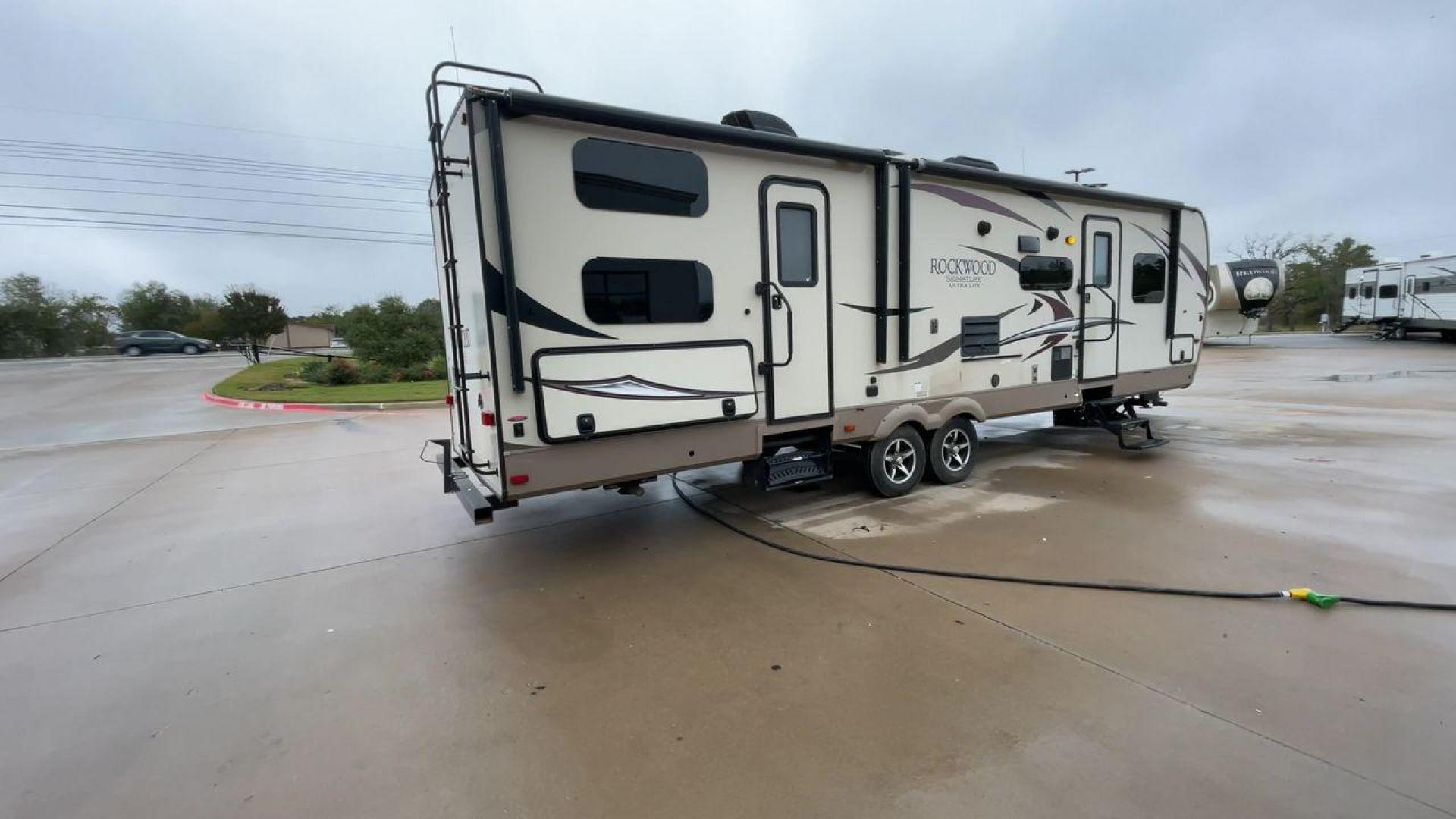 2018 FOREST RIVER ROCKWOOD 8311WS (4X4TRLG2XJ1) , Length: 34.75 ft. | Dry Weight: 8,386 lbs. | Slides: 3 transmission, located at 4319 N Main St, Cleburne, TX, 76033, (817) 678-5133, 32.385960, -97.391212 - Photo#1