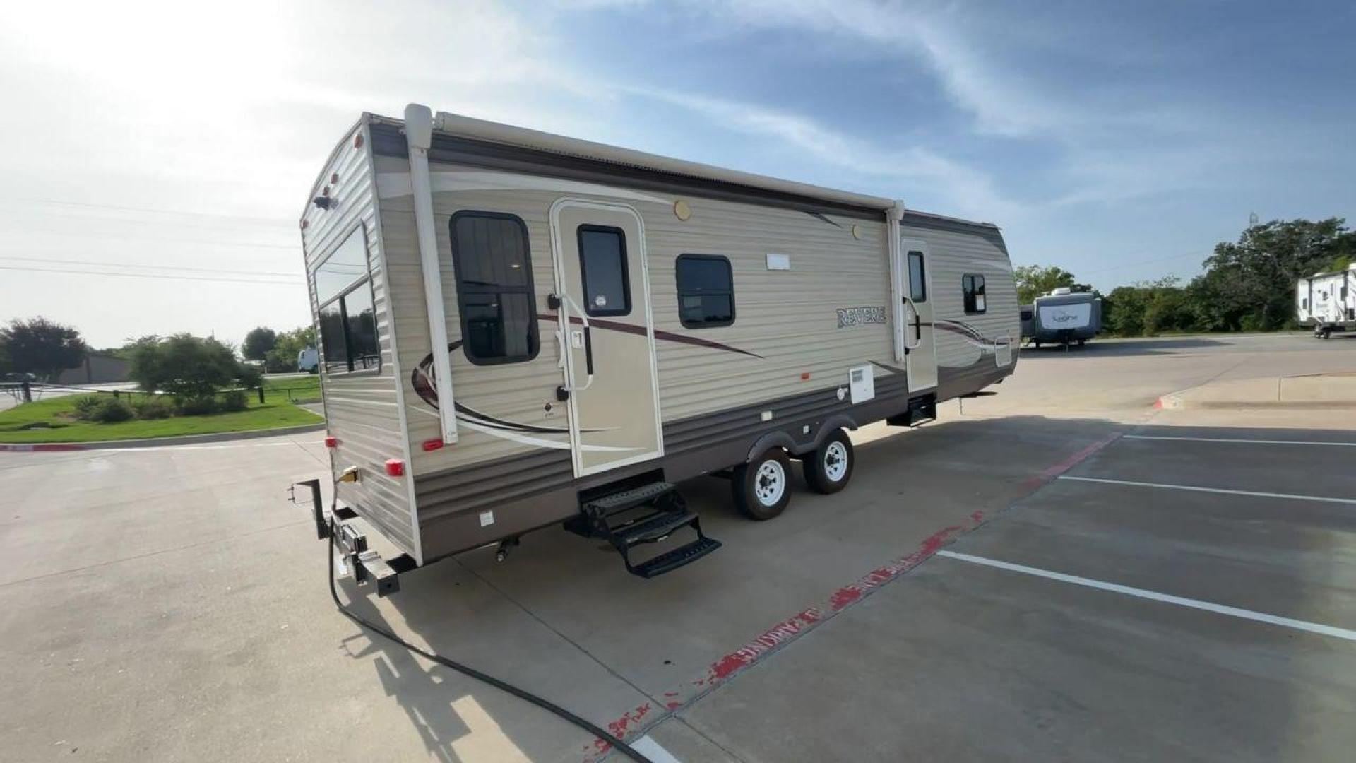 2018 FOREST RIVER SHASTA REVERE 27RL (5ZT2SHSB5JE) , located at 4319 N Main St, Cleburne, TX, 76033, (817) 678-5133, 32.385960, -97.391212 - Photo#1