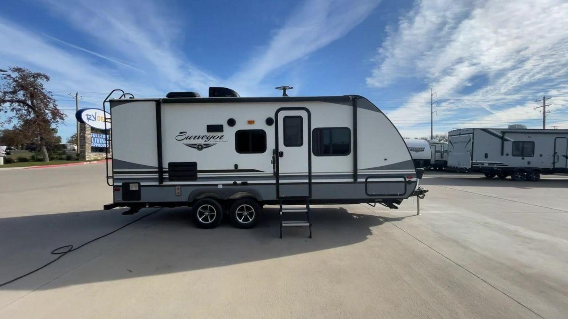 2018 FOREST RIVER SURVEYOR 201RBS (4X4TSVV27JL) , located at 4319 N Main St, Cleburne, TX, 76033, (817) 678-5133, 32.385960, -97.391212 - Photo#2