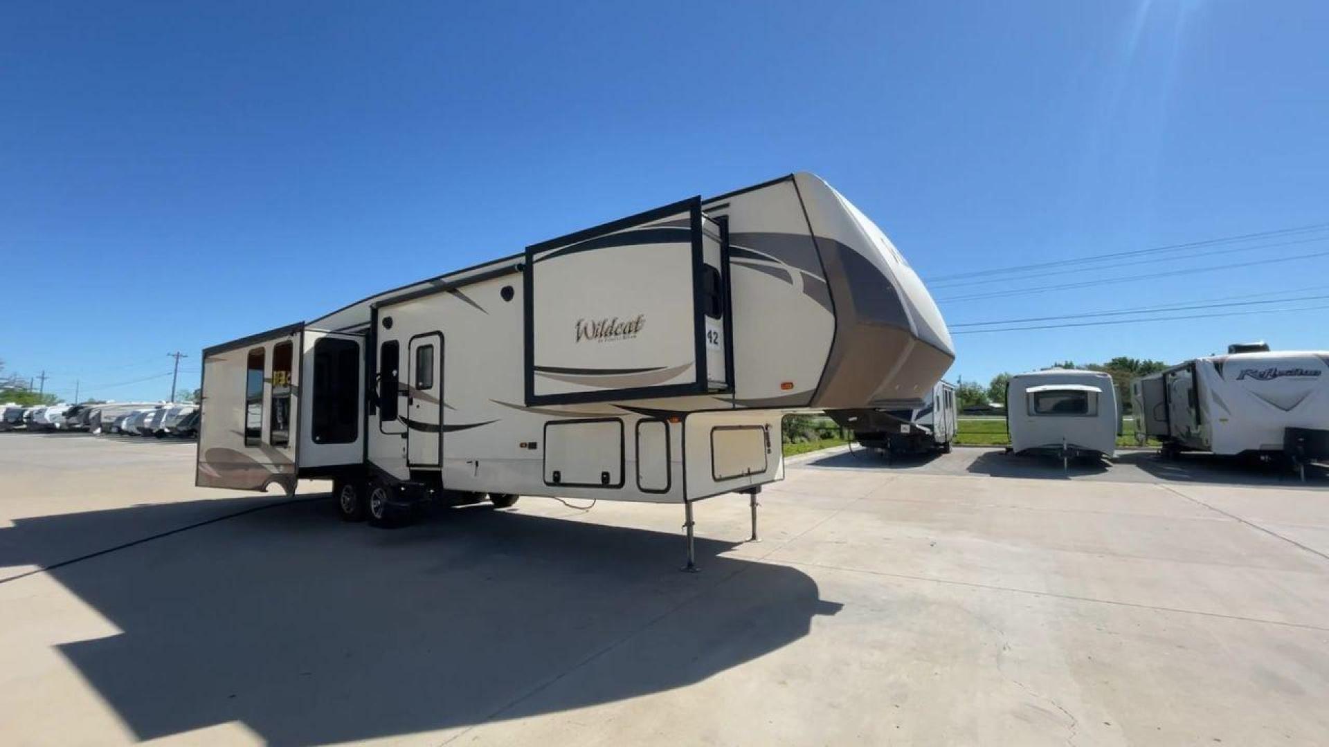 2018 TAN FOREST RIVER WILDCAT 37WB (5ZT3WC2BXJG) , located at 4319 N Main St, Cleburne, TX, 76033, (817) 678-5133, 32.385960, -97.391212 - Photo#3