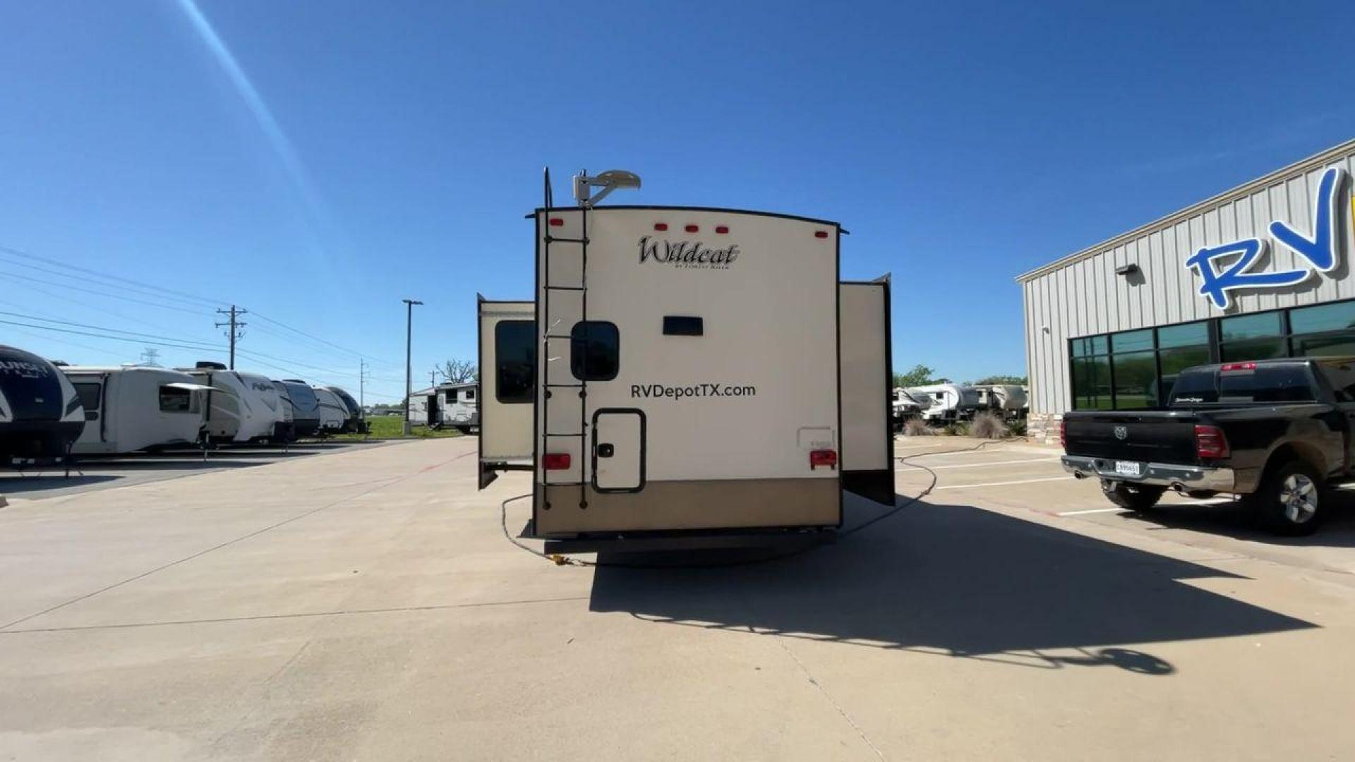 2018 TAN FOREST RIVER WILDCAT 37WB (5ZT3WC2BXJG) , located at 4319 N Main St, Cleburne, TX, 76033, (817) 678-5133, 32.385960, -97.391212 - Photo#8