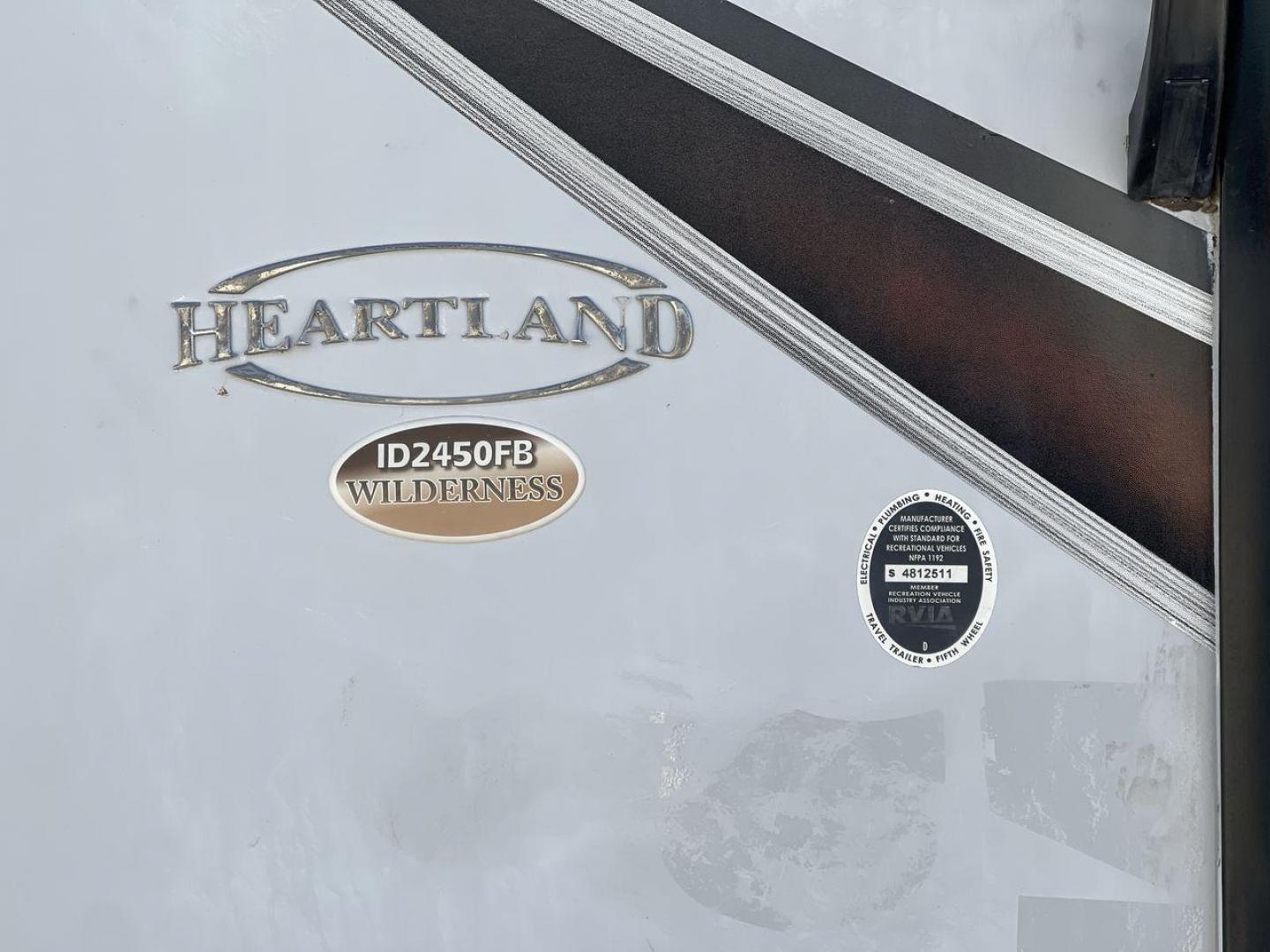 2018 HEARTLAND WILDERNESS 2450FB (5SFNB3022JN) , Length: 30.33 ft. | Dry Weight: 5,433 lbs. | Gross Weight: 6,900 lbs. | Slides: 1 transmission, located at 4319 N Main St, Cleburne, TX, 76033, (817) 678-5133, 32.385960, -97.391212 - With the 2018 Heartland Recreation Wilderness 2450FB travel trailer, set out on an outdoor adventure. For those looking for an unforgettable camping experience, this well-designed RV offers the ideal home away from home thanks to its innovative design, comfort, and functionality. The dimensions of t - Photo#20