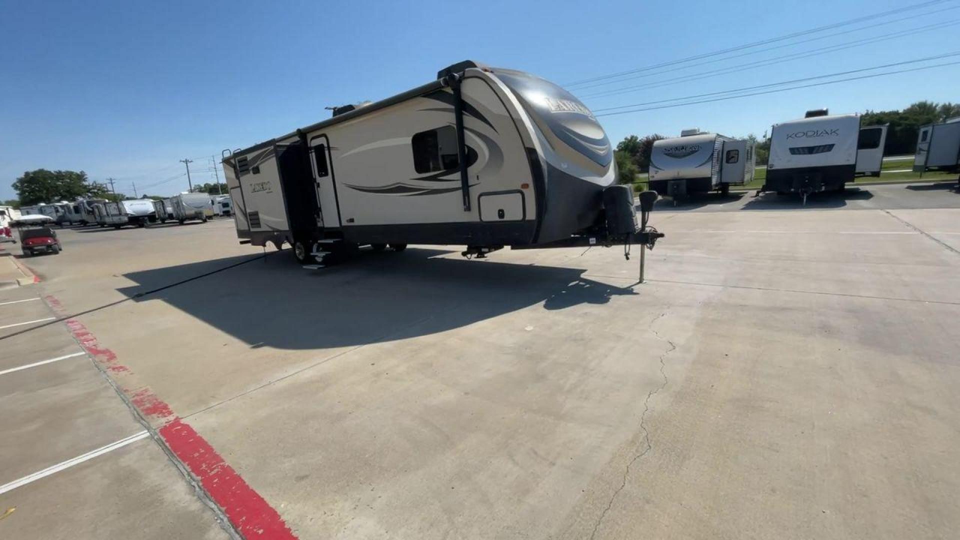 2018 KEYSTONE LAREDO 331BH (4YDT33129JV) , Length: 37.92 ft. | Dry Weight: 8,090 lbs. | Gross Weight: 9,655 lbs. 9,655 lbs. | Slides: 3 transmission, located at 4319 N Main St, Cleburne, TX, 76033, (817) 678-5133, 32.385960, -97.391212 - Photo#3