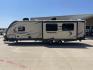 2018 BLACK KEYSTONE PREMIER 30RIPR (4YDT29R22JD) , Length: 35.42 ft. | Dry Weight: 6,675 lbs. | Gross Weight: 8,200 lbs. | Slides: 2 transmission, located at 4319 N Main St, Cleburne, TX, 76033, (817) 678-5133, 32.385960, -97.391212 - Photo#23