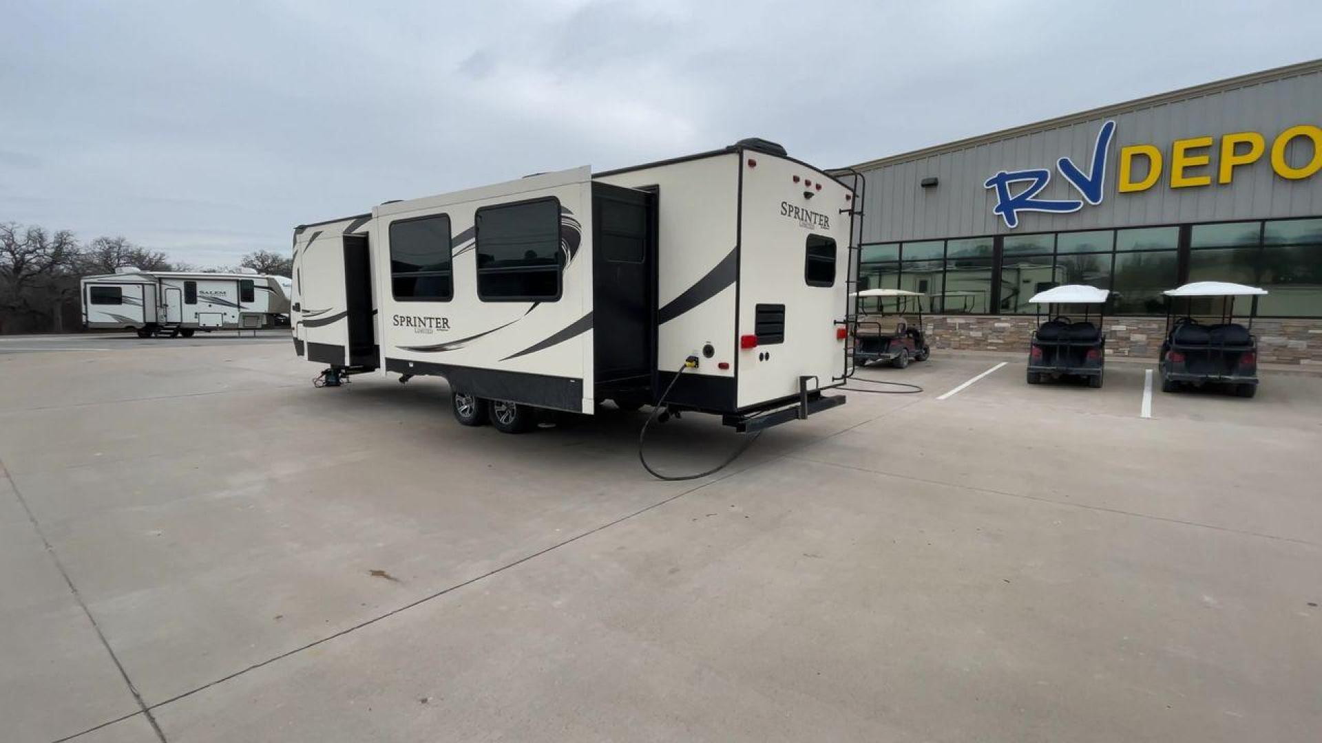 2018 KEYSTONE SPRINTER 312MLS (4YDT31224J1) , located at 4319 N Main St, Cleburne, TX, 76033, (817) 678-5133, 32.385960, -97.391212 - Photo#7