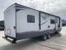 2018 GRAY RIVERSIDE MT MCKINLEY 830FK - (59CCC3223JL) , Length: 32 ft | Dry Weight: 5660 lbs | Slides: 1 transmission, located at 4319 N Main St, Cleburne, TX, 76033, (817) 678-5133, 32.385960, -97.391212 - With so much floor space to spare, the Riverside RV 830FK Mt. McKinley single slide travel trailer is the perfect way to start your next camping trip. This unit measures 32 ft in length, 8 ft in width, and 10.5 ft in height. It has a dry weight of 5,660 lbs., with a cargo capacity of 1,975 lbs., - Photo#24