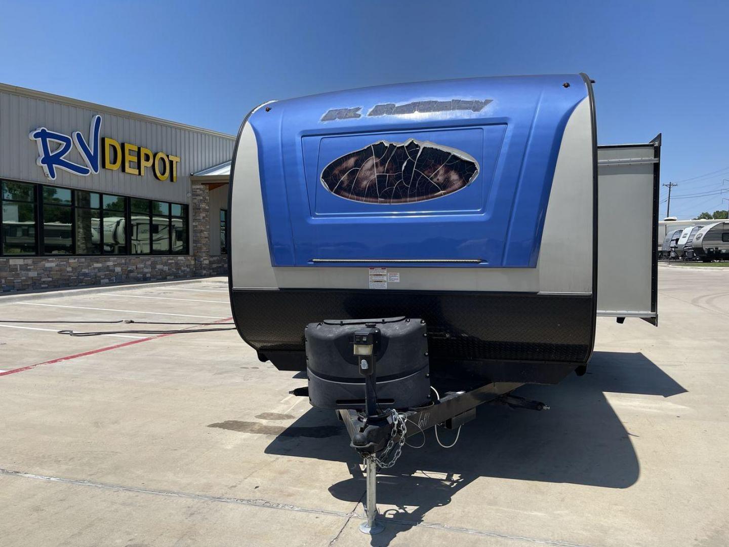 2018 TAN RVMT MT MCKINLEY 268RB (59CCC2829JL) , Length: 22 ft. | Dry Weight: 5320 lbs. | Slides: 1 transmission, located at 4319 N Main St, Cleburne, TX, 76033, (817) 678-5133, 32.385960, -97.391212 - Take a trip in the 2018 RVMT MT McKinley 268RB travel trailer and experience the freedom of the open road. Your camping trip will be delightful and unforgettable thanks to the thoughtful design of this comfortable and practical trailer. This trailer measures 22.8 ft in length, 8 ft in width, and - Photo#0