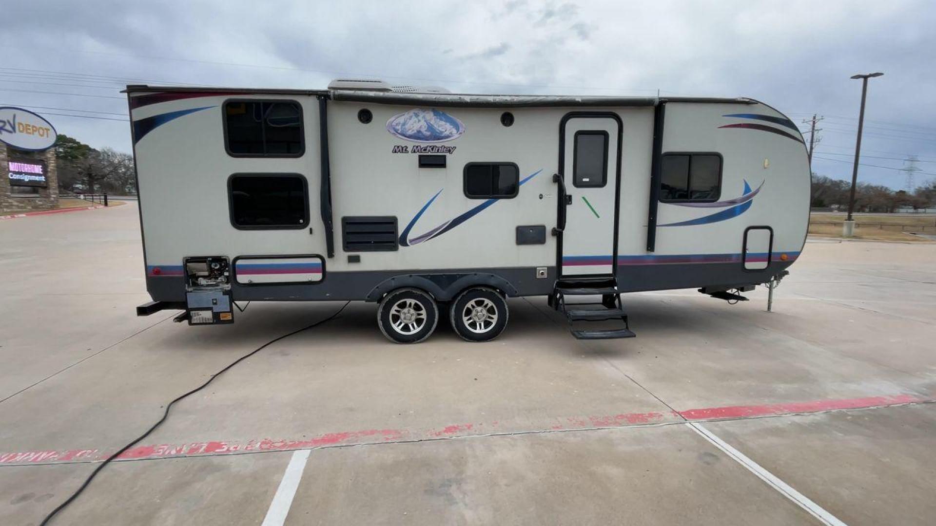 2018 TAN RVMT MT MCKINLEY 268RB (59CCC2829JL) , Length: 22 ft. | Dry Weight: 5320 lbs. | Slides: 1 transmission, located at 4319 N Main St, Cleburne, TX, 76033, (817) 678-5133, 32.385960, -97.391212 - Take a trip in the 2018 RVMT MT McKinley 268RB travel trailer and experience the freedom of the open road. Your camping trip will be delightful and unforgettable thanks to the thoughtful design of this comfortable and practical trailer. This trailer measures 22.8 ft in length, 8 ft in width, and - Photo#2