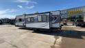 2018 TAN VIBE 268RKS (4X4TVBC26J4) , Length: 34.5 ft. | Dry Weight: 6,540 lbs. | Slides: 1 transmission, located at 4319 N Main St, Cleburne, TX, 76033, (817) 678-5133, 32.385960, -97.391212 - With the 2018 Vibe 268RKS Travel Trailer, you can experience both adventure and relaxation. This RV provides an ideal combination of ample space and easy maneuverability, making it a great choice for your travels. With the addition of one slide, this RV optimizes living space without compromising it - Photo#7