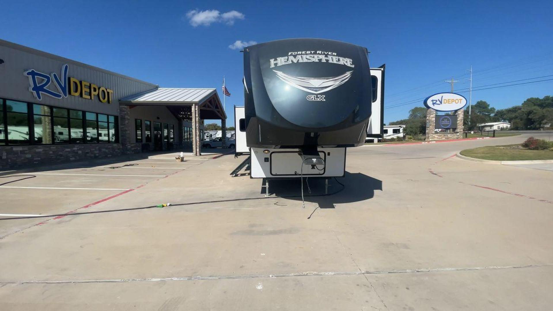 2019 FOREST RIVER HEMISPHERE 337BAR (4X4FSBK25KV) , Length: 38.5 ft. | Dry Weight: 10,264 lbs. | Slides: 3 transmission, located at 4319 N Main St, Cleburne, TX, 76033, (817) 678-5133, 32.385960, -97.391212 - Photo#4