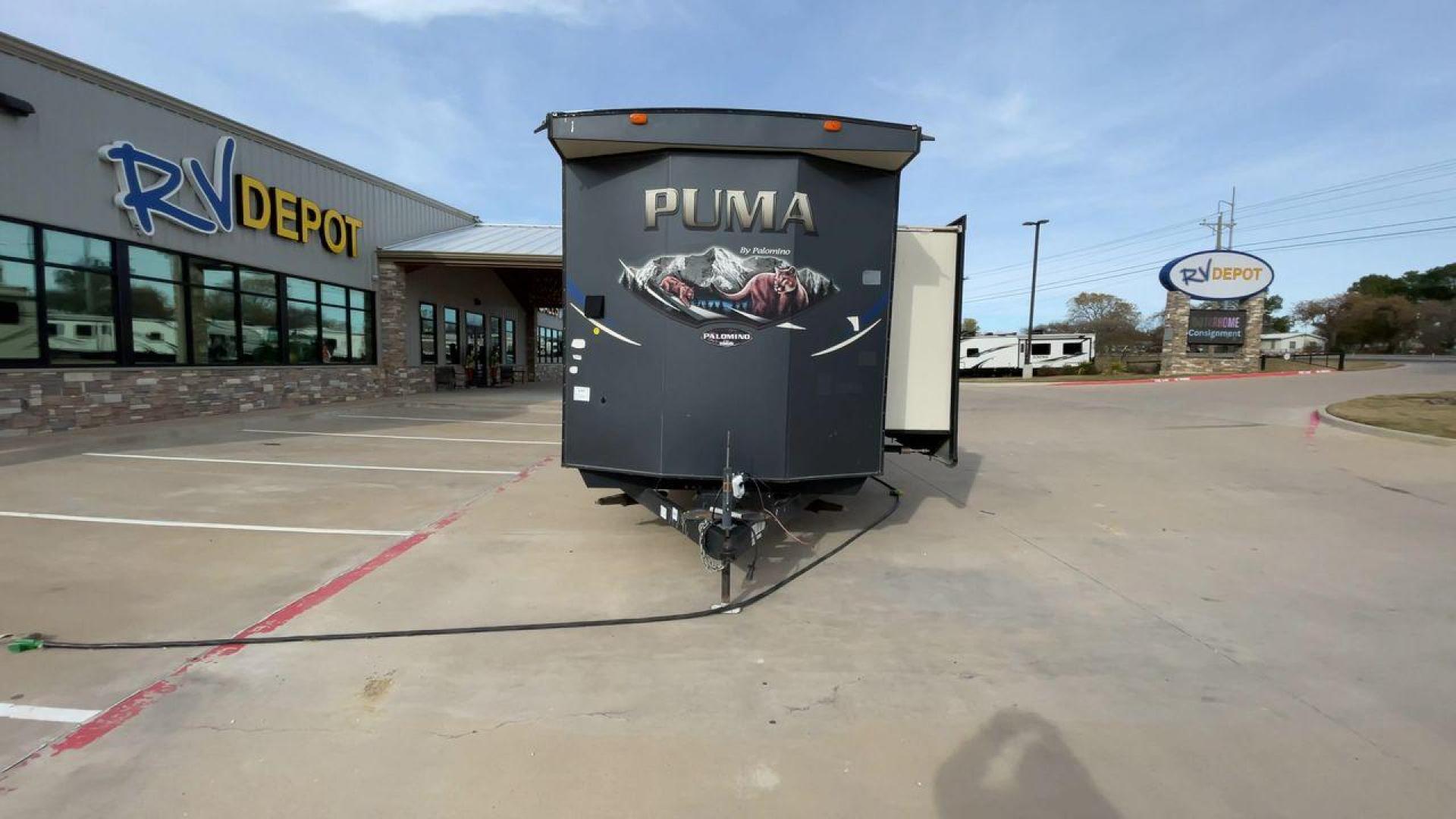 2019 FOREST RIVER PUMA 39PQB (4X4TPUR2XKP) , Length: 42.08 ft. | Dry Weight: 10,709 lbs. | Gross Weight: 13,413 lbs. | Slides: 4 transmission, located at 4319 N Main St, Cleburne, TX, 76033, (817) 678-5133, 32.385960, -97.391212 - Photo#4