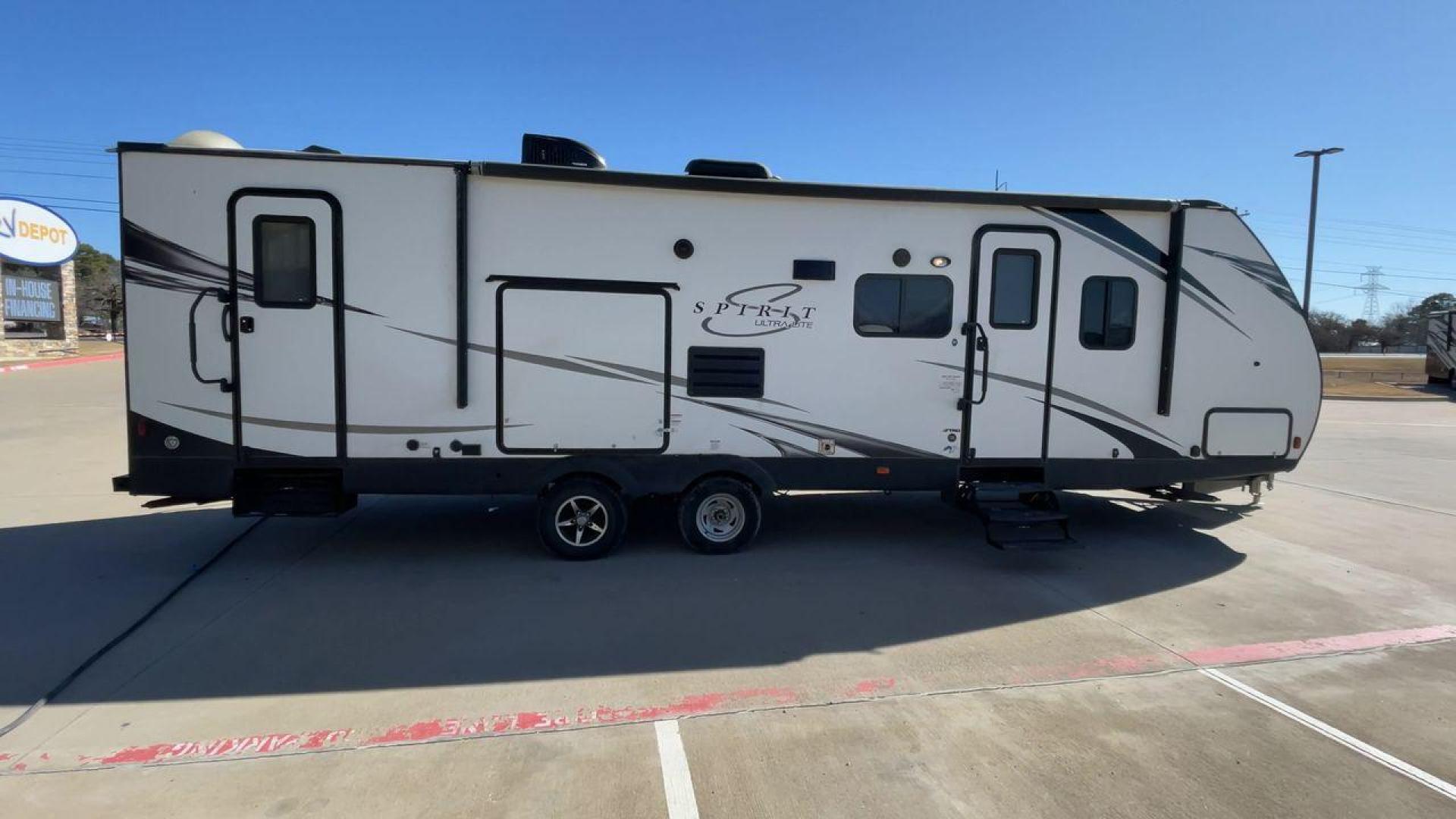 2019 FOREST RIVER SPIRIT 2963BH (5ZT2SBVB9KS) , Length: 33.92 ft. | Dry Weight: 6,408 lbs. | Slides: 1 transmission, located at 4319 N Main St, Cleburne, TX, 76033, (817) 678-5133, 32.385960, -97.391212 - This 2019 Forest River Spirit 2963BH is a dual-axle aluminum wheel setup measuring just under 34 feet long. It has a dry weight of 6,408 lbs. and a payload capacity of 1,192 lbs. It also has a manageable hitch weight of 760 lbs. It features two doors and one slide. This travel trailer offers sleepin - Photo#2